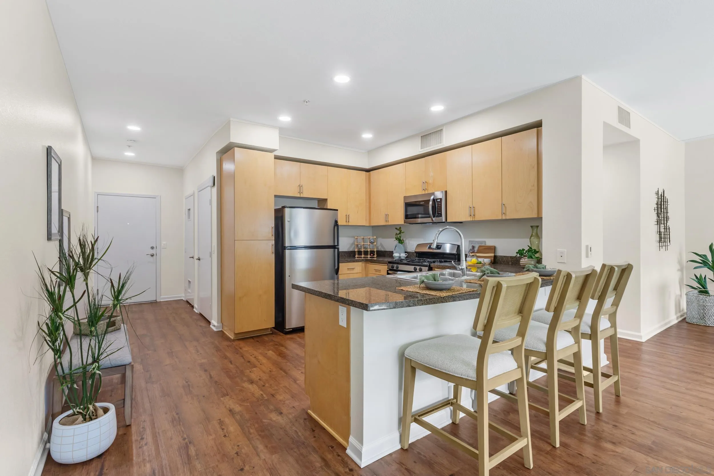 https://cdn.realtyfeed.com/cdn/127/260022829/bc8ffc600b1182b55d375982ac4019e3.webp