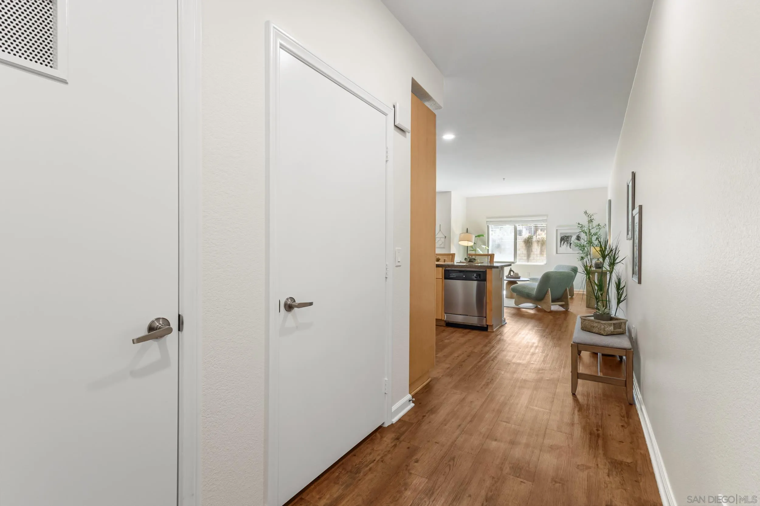 https://cdn.realtyfeed.com/cdn/127/260022829/eee2c4c238a56973bdd9cd5e9a99b821.webp