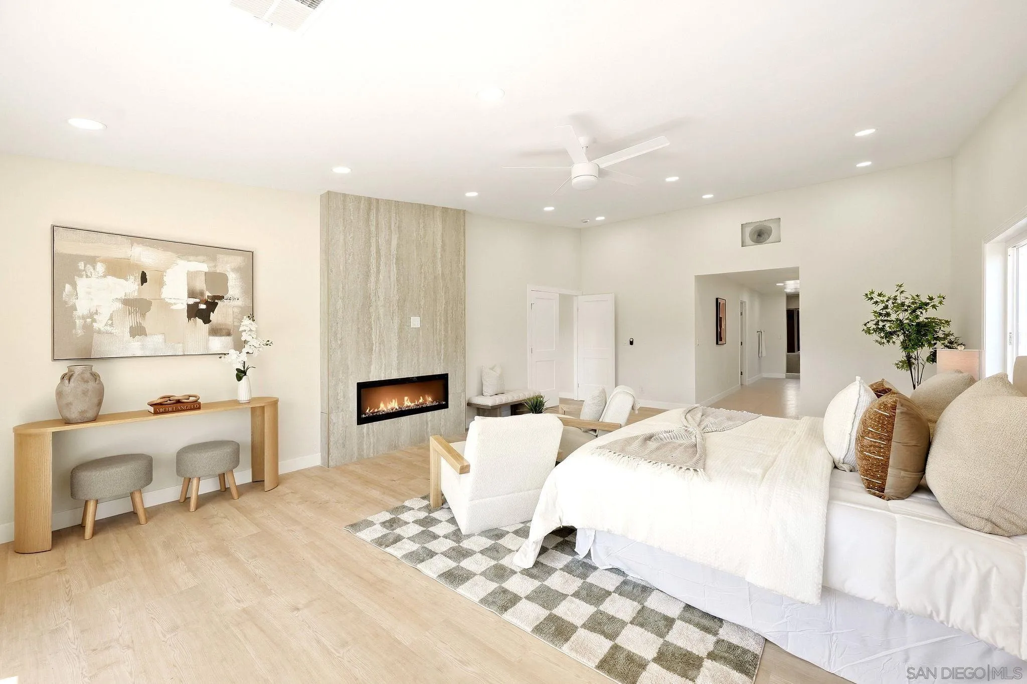 https://cdn.realtyfeed.com/cdn/127/260022830/3202ef233d5073ae1f6e28422eefd01f.webp