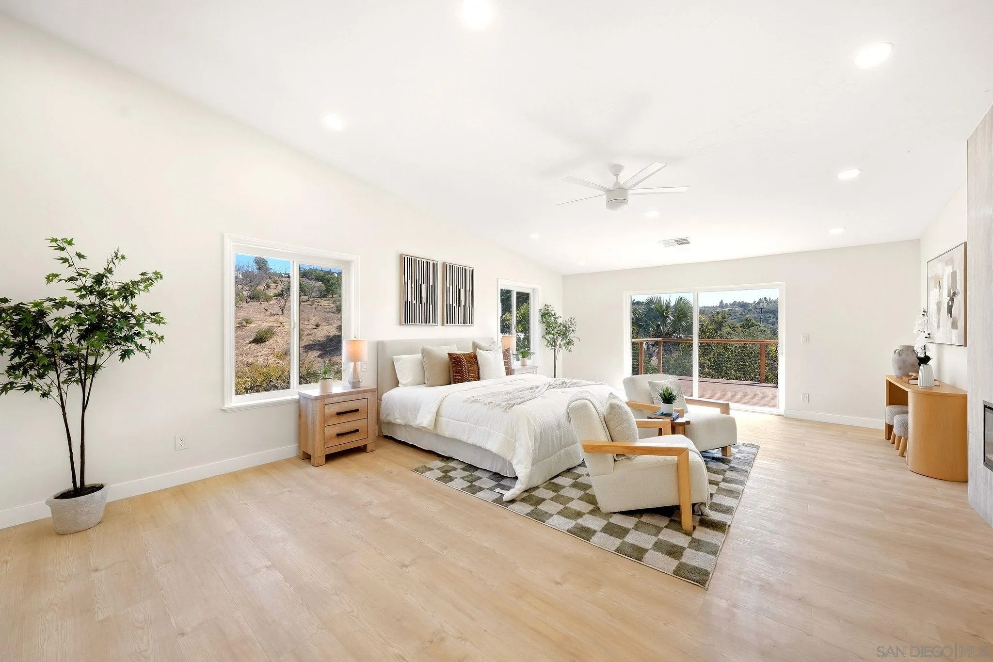 https://cdn.realtyfeed.com/cdn/127/260022830/833679ab321ea109b5cc3d639899c0d5.webp
