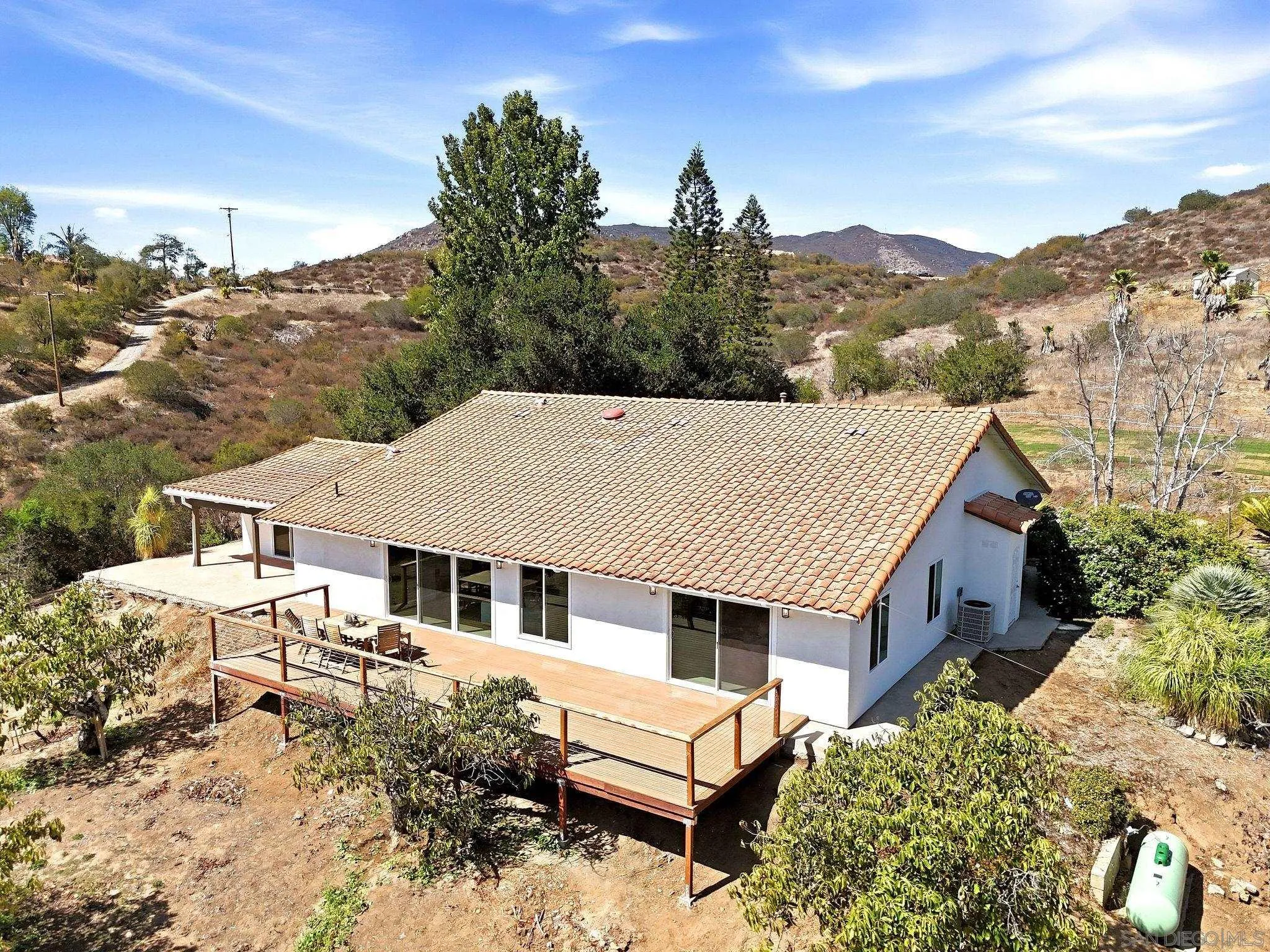https://cdn.realtyfeed.com/cdn/127/260022830/e600bfeb874731153905e94e68cdda9c.webp