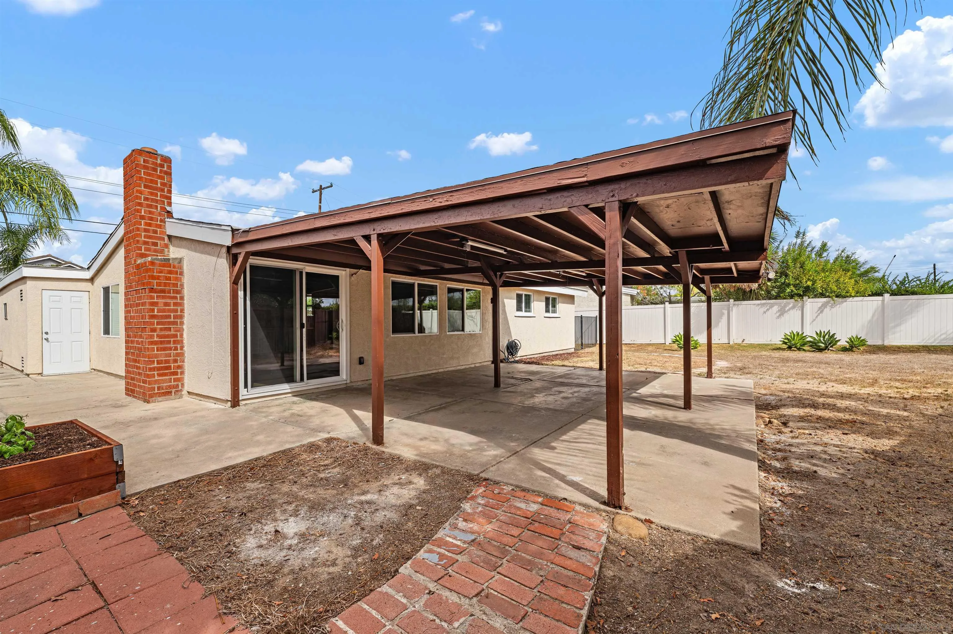 https://cdn.realtyfeed.com/cdn/127/260022833/3dd3cf87ffcdcd5a3a2f5a727a0b6338.webp