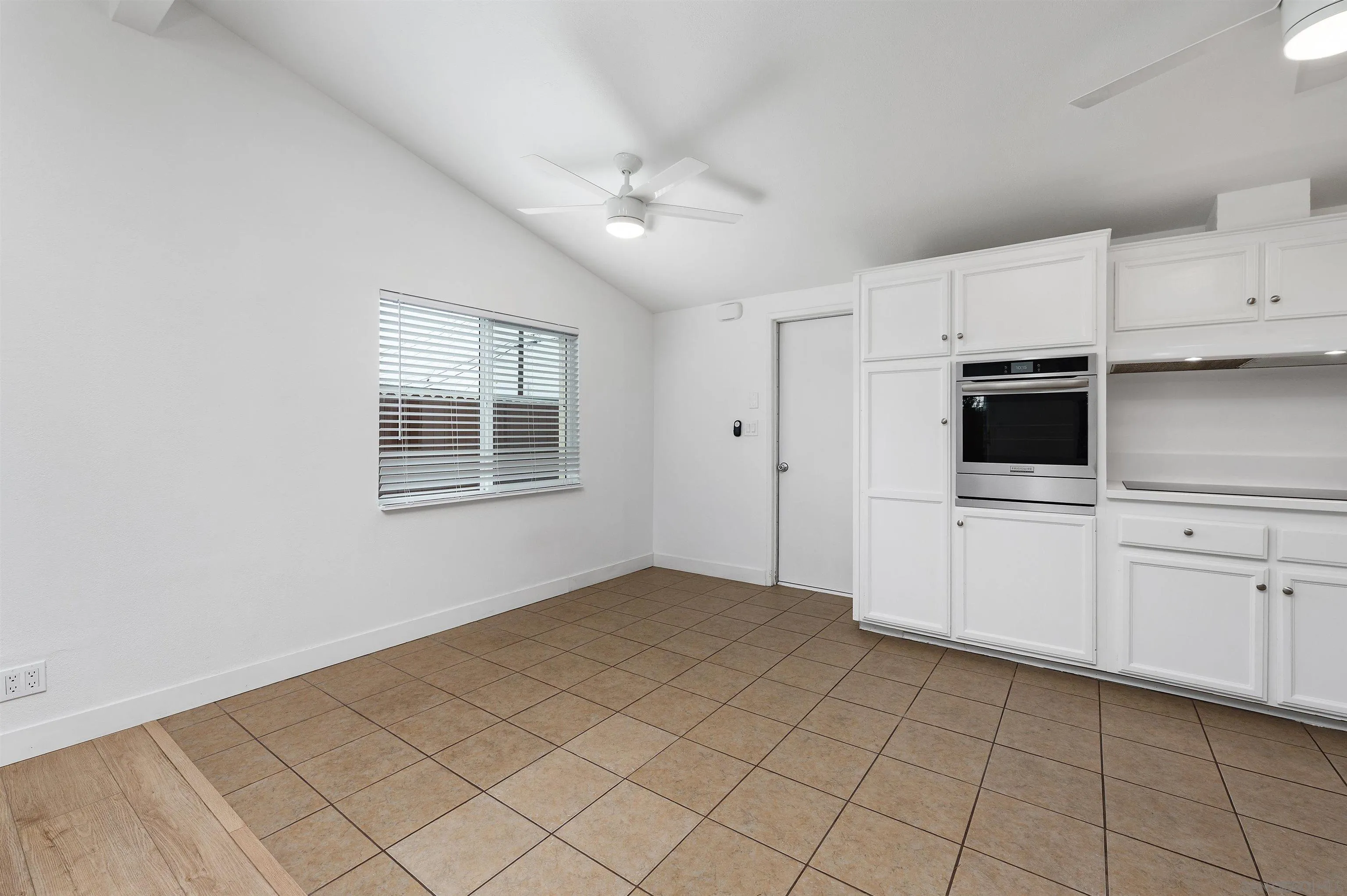 https://cdn.realtyfeed.com/cdn/127/260022833/c378313653c4d9fddd3d429676db514c.webp