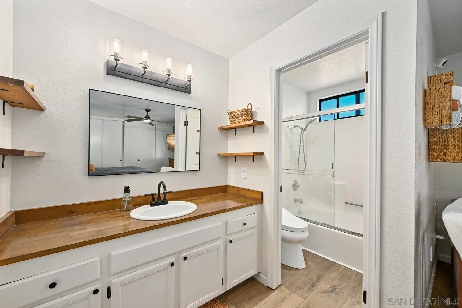 https://cdn.realtyfeed.com/cdn/127/260022834/ba20564ed4803d9f6252dd5282638d4f.webp