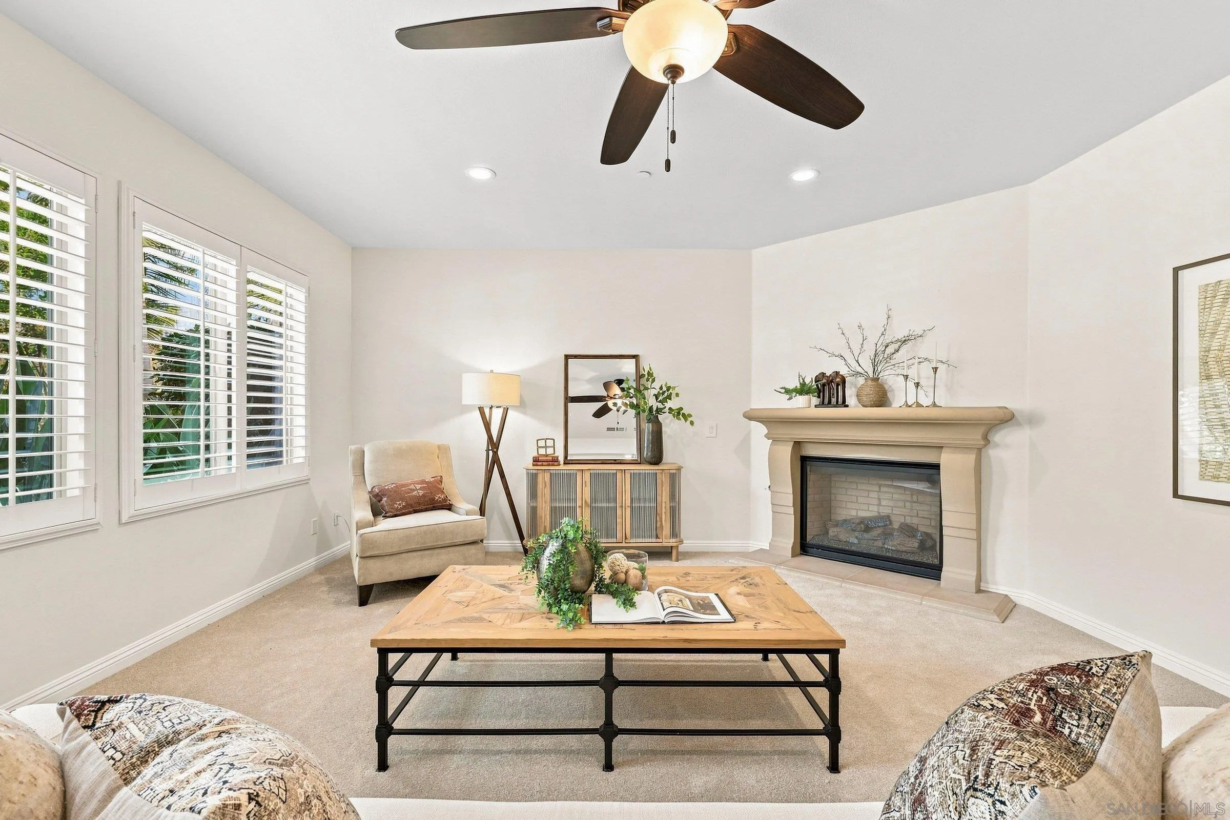 https://cdn.realtyfeed.com/cdn/127/260022835/d52844cfad19f2754cb66f75c8df060c.webp
