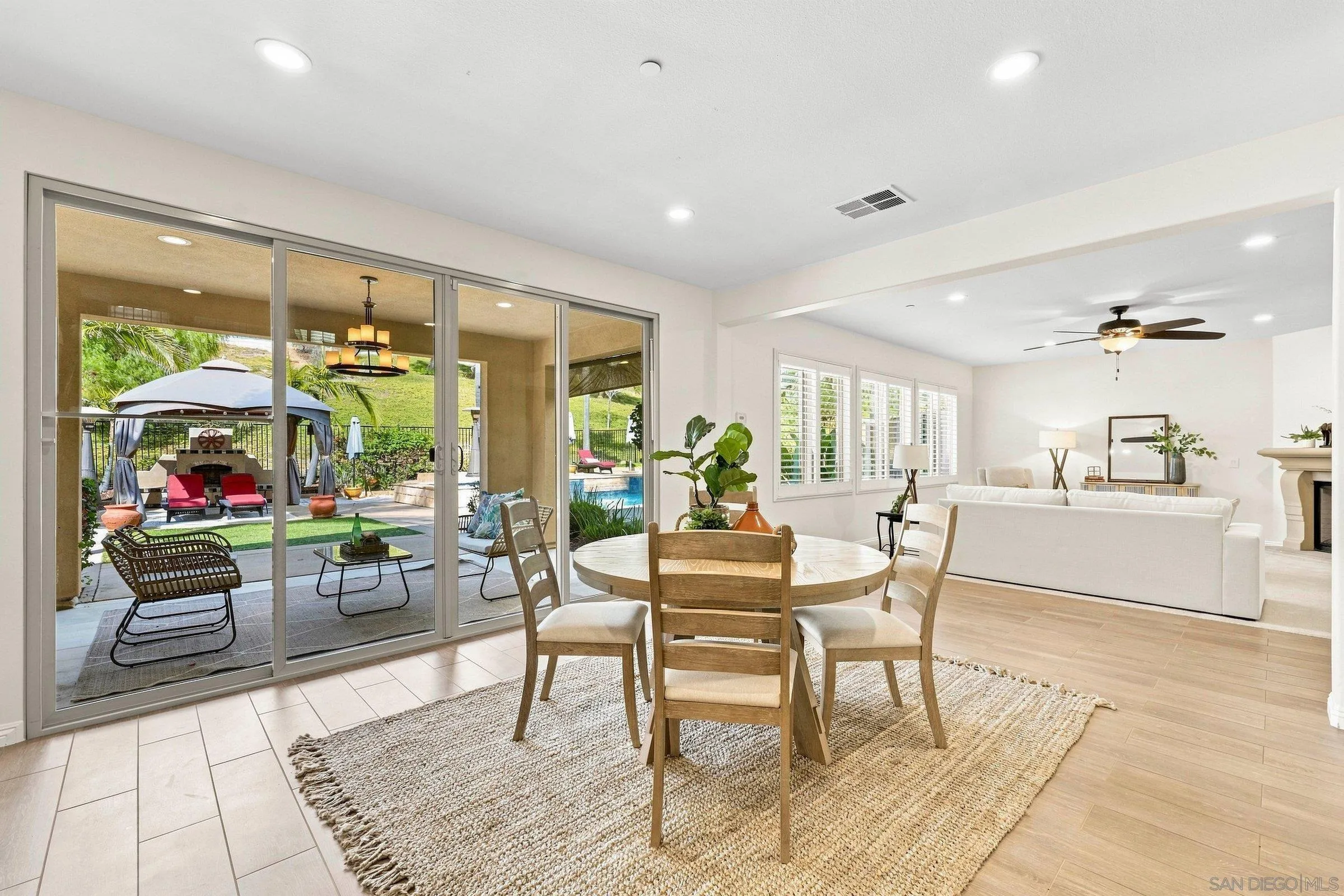 https://cdn.realtyfeed.com/cdn/127/260022835/f03956d7129d2f8184ead09dd3dcf5d7.webp