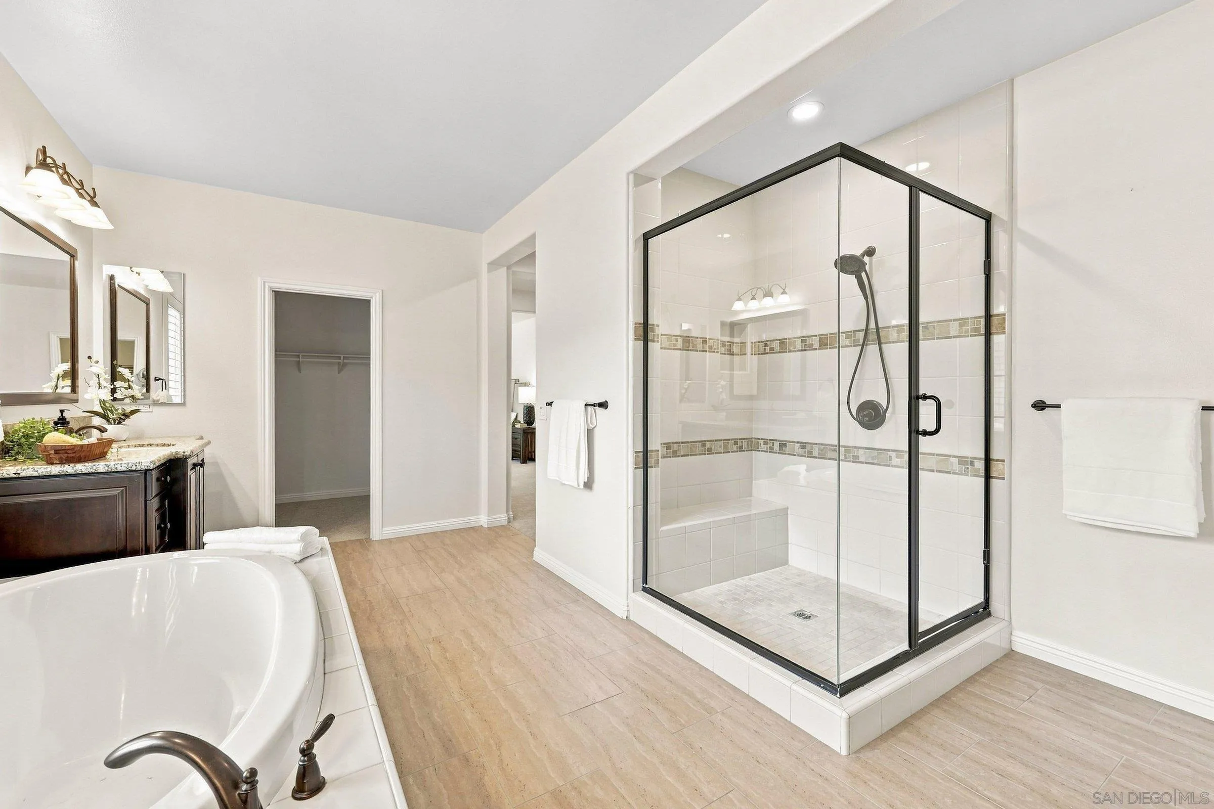 https://cdn.realtyfeed.com/cdn/127/260022835/f9c9e72ba43a9fe4b6adea9e50e3f448.webp