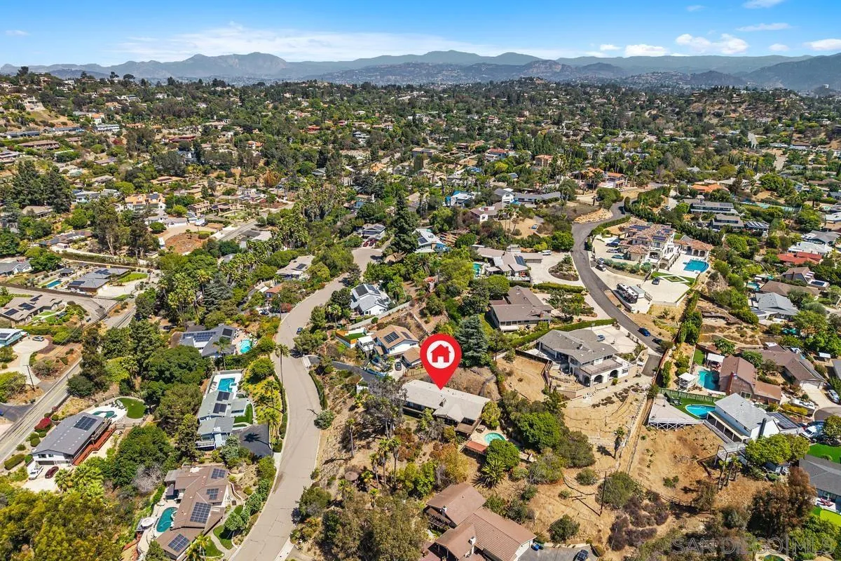 https://cdn.realtyfeed.com/cdn/127/260022837/313d21808f06c717ea438a1863e82cf8.webp