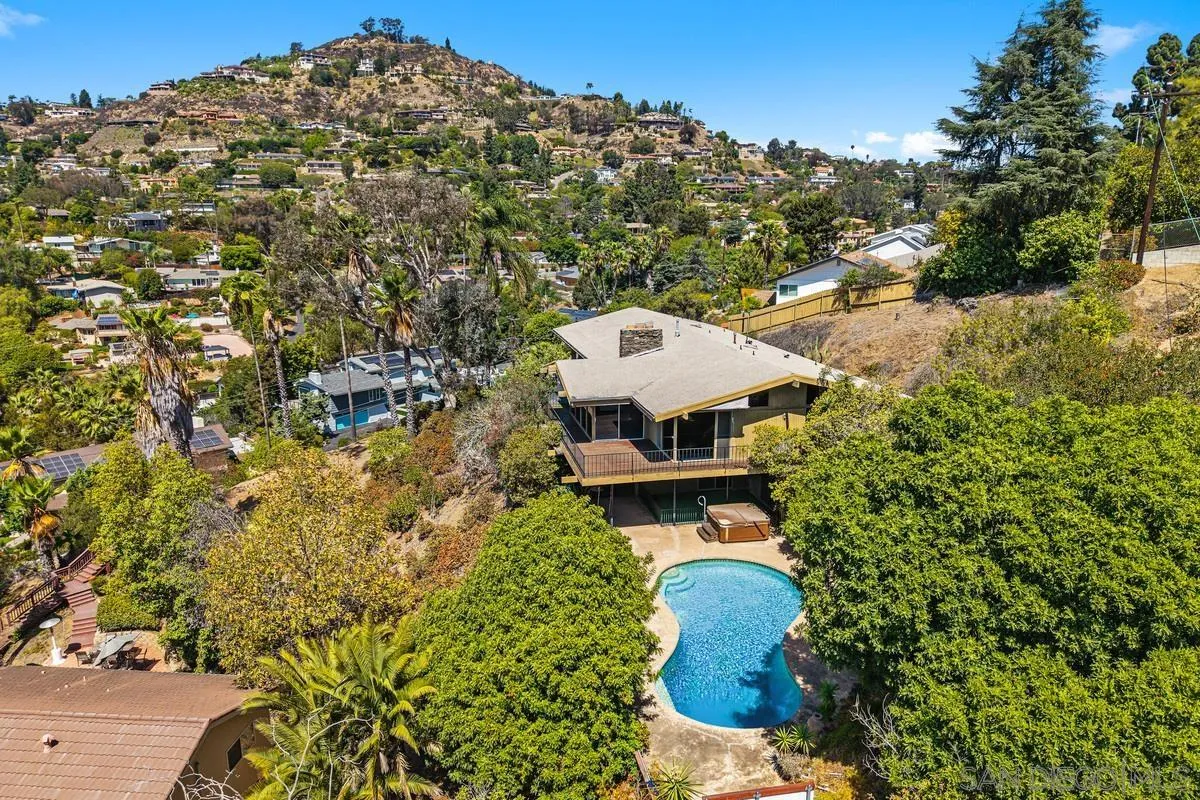 https://cdn.realtyfeed.com/cdn/127/260022837/569c80a4e0ac760d28c7b118897baa71.webp