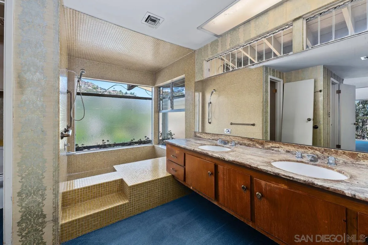 https://cdn.realtyfeed.com/cdn/127/260022837/655253343a8a8e5fe7590103d48a99c0.webp