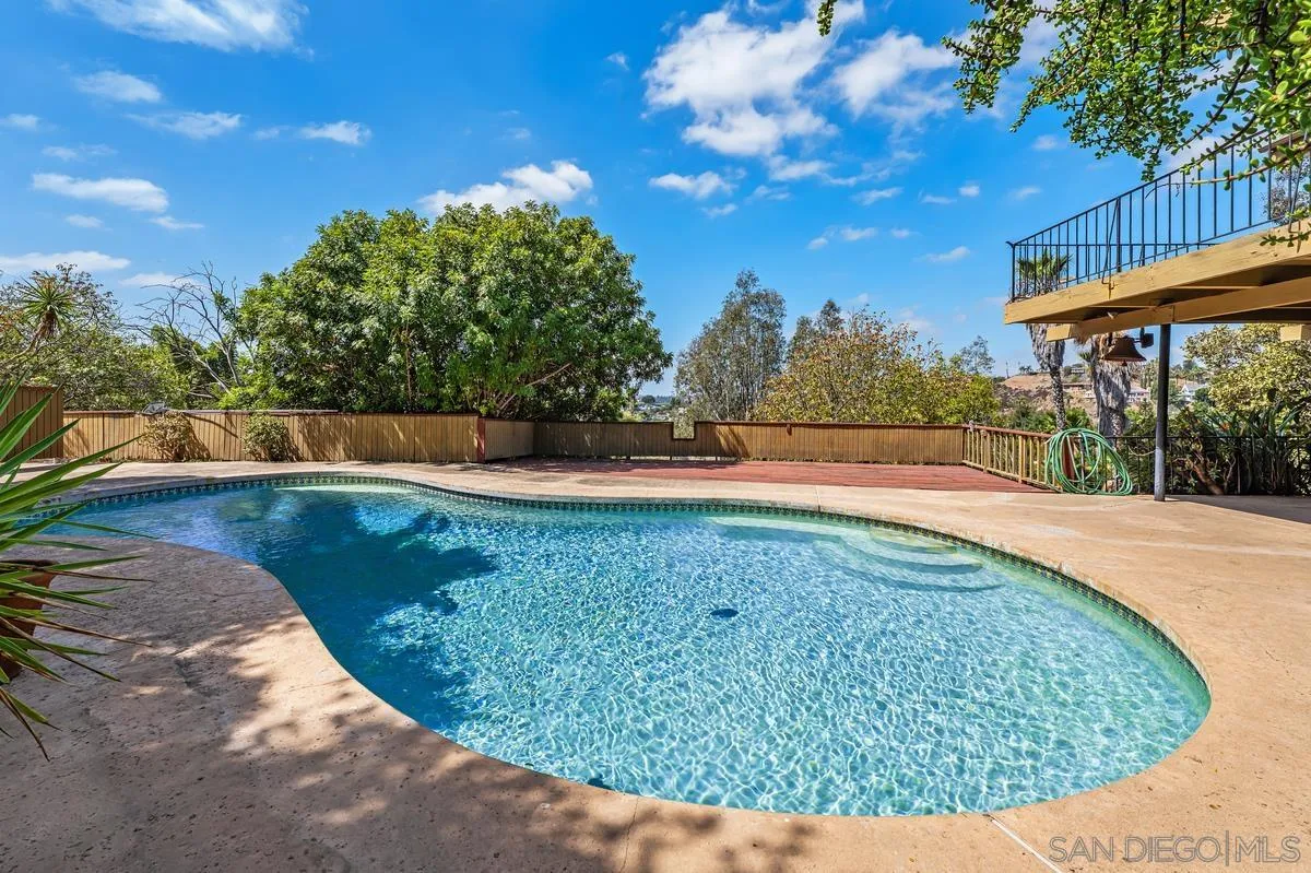 https://cdn.realtyfeed.com/cdn/127/260022837/d24b71e9a50cf5e9a07095c6a4454b50.webp