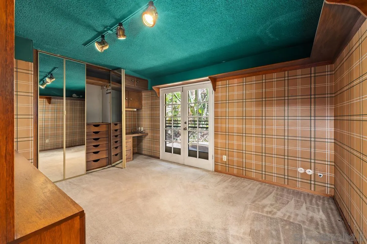 https://cdn.realtyfeed.com/cdn/127/260022837/ec27f76e8025bb7c23914b72624317d1.webp