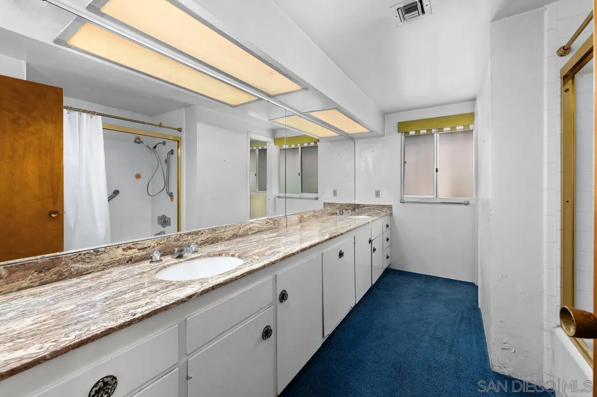 https://cdn.realtyfeed.com/cdn/127/260022837/fec00defa42e9f88453f7eda44e6b75e.webp