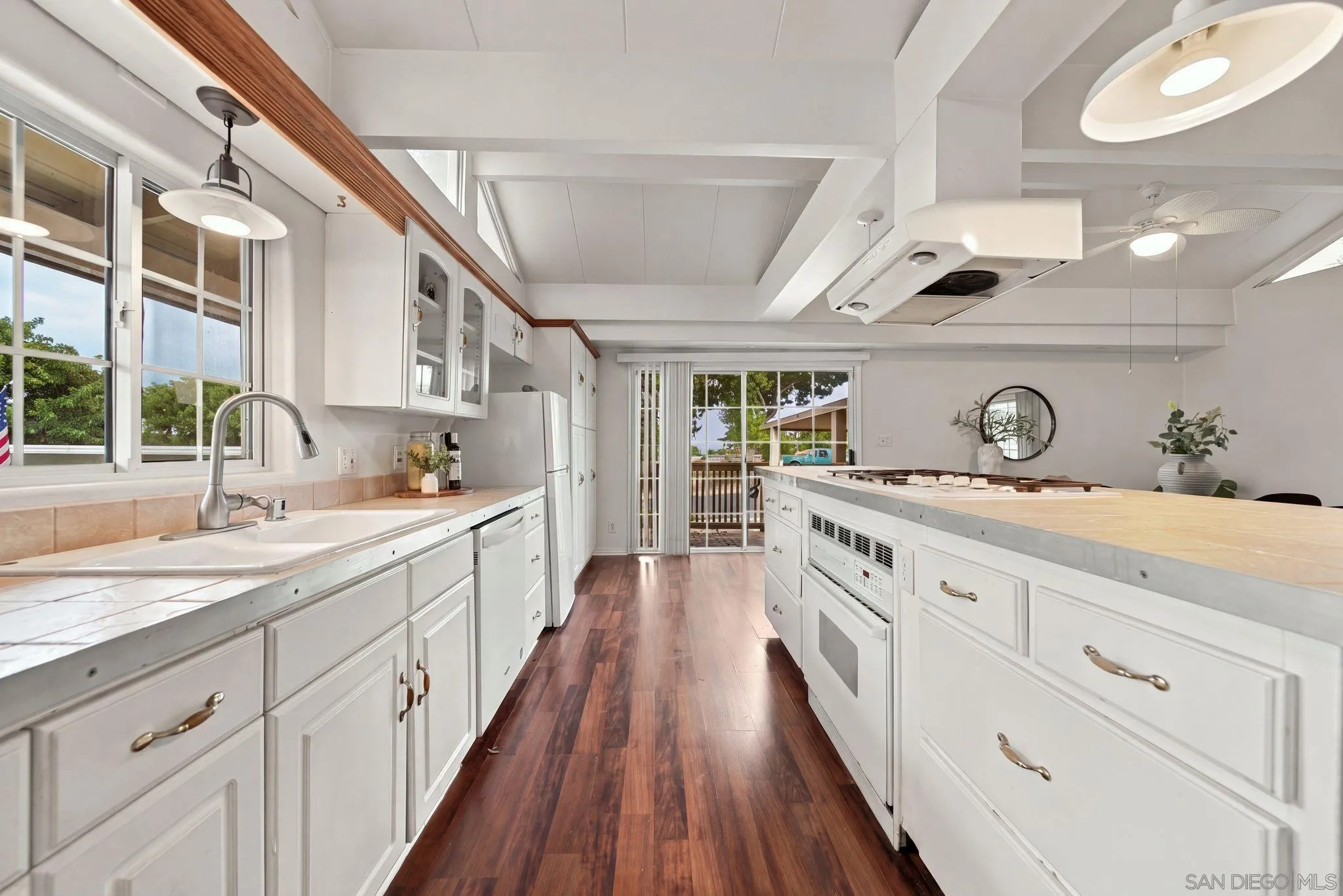 https://cdn.realtyfeed.com/cdn/127/260022840/52f879ca3fad0022da3957ad2cb45a21.webp