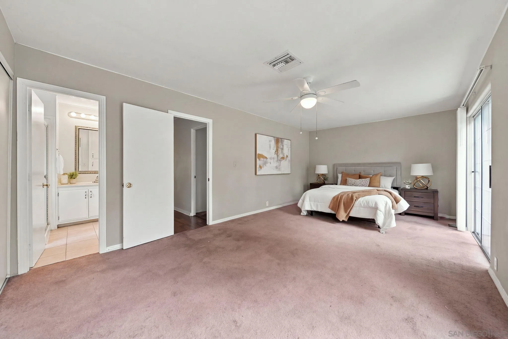 https://cdn.realtyfeed.com/cdn/127/260022840/91c6dd562dc594560773505e30d1baa0.webp