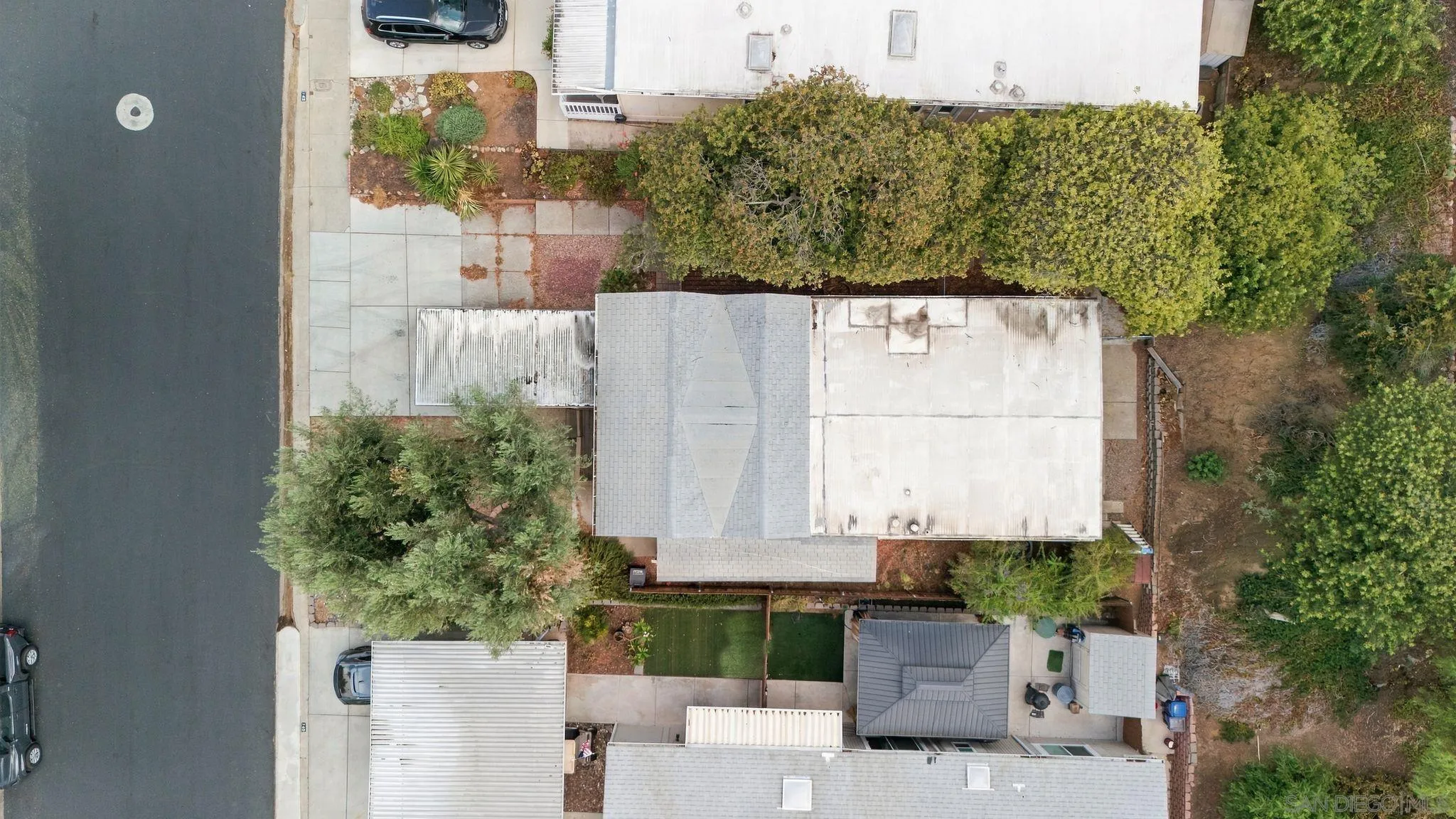 https://cdn.realtyfeed.com/cdn/127/260022840/ce503274bf2c4d5664e218f281bddab1.webp