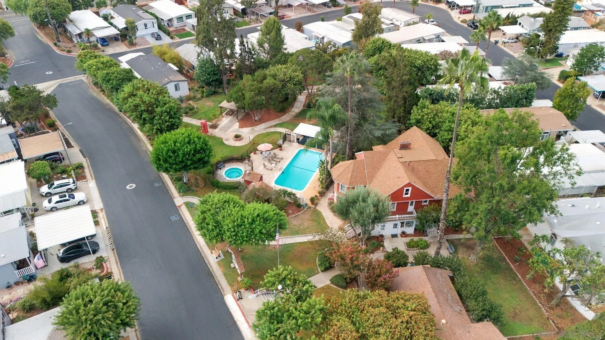 https://cdn.realtyfeed.com/cdn/127/260022840/cfd646ce30d5718cbfe3b633b2c984b6.webp