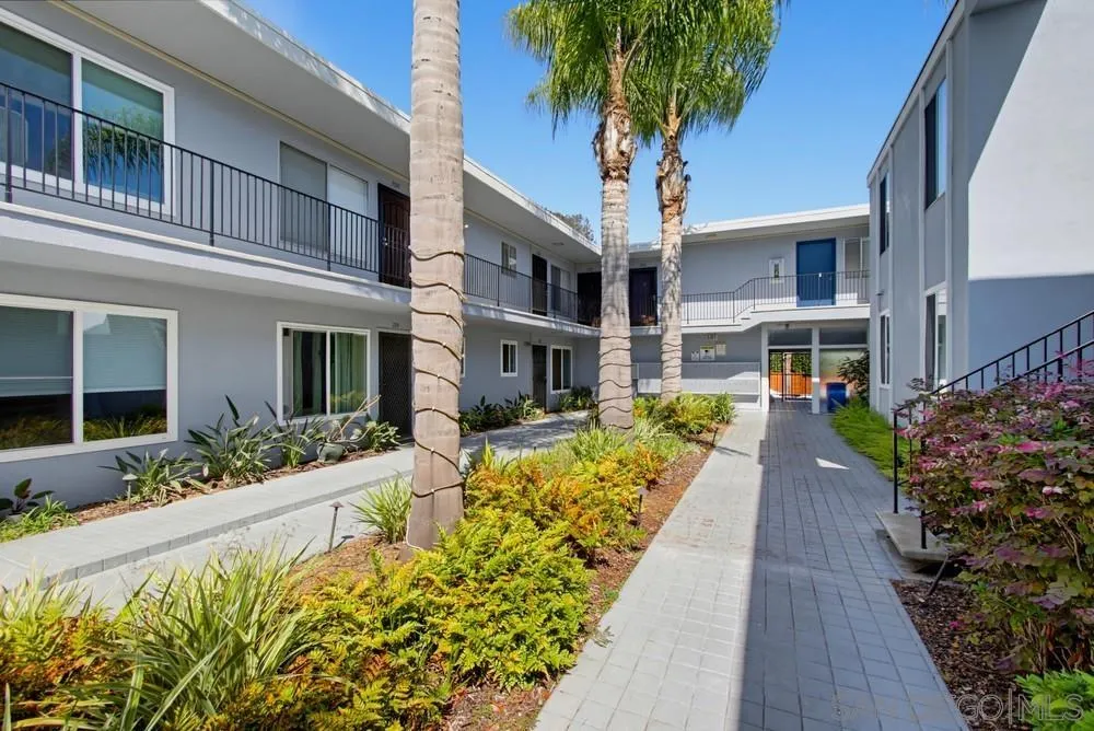 https://cdn.realtyfeed.com/cdn/127/260022841/100dff945e962cee897c54f9502b7962.webp
