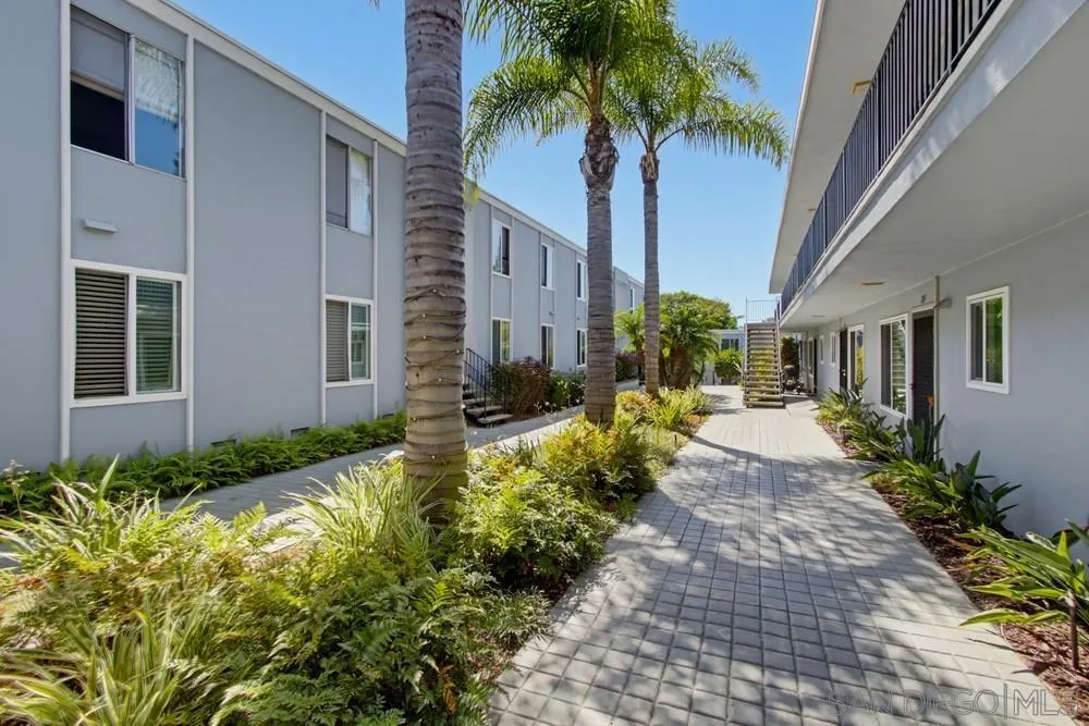 https://cdn.realtyfeed.com/cdn/127/260022841/37e58a3d7176d2d917012ea94ceb4143.webp