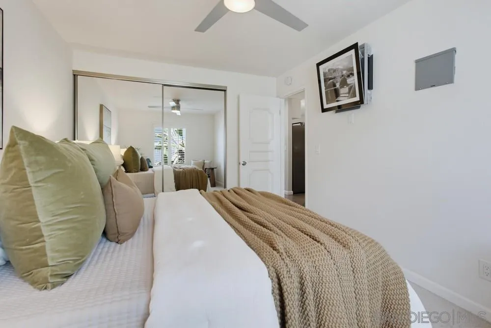 https://cdn.realtyfeed.com/cdn/127/260022841/8fd1b0672bef3d023a1da8917689ae98.webp