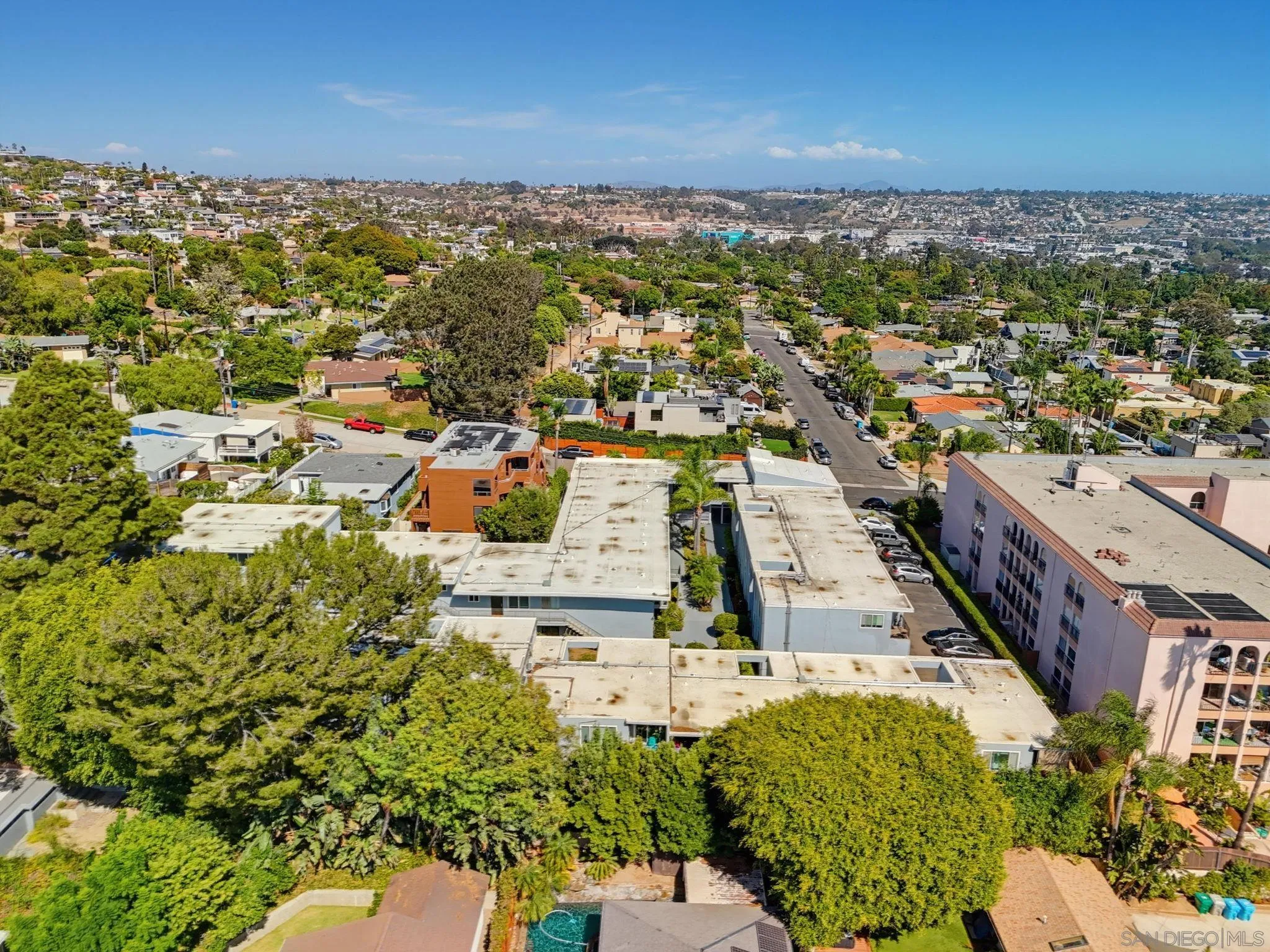 https://cdn.realtyfeed.com/cdn/127/260022841/ac4000ea477ca4ff2d87273d5cf4689e.webp