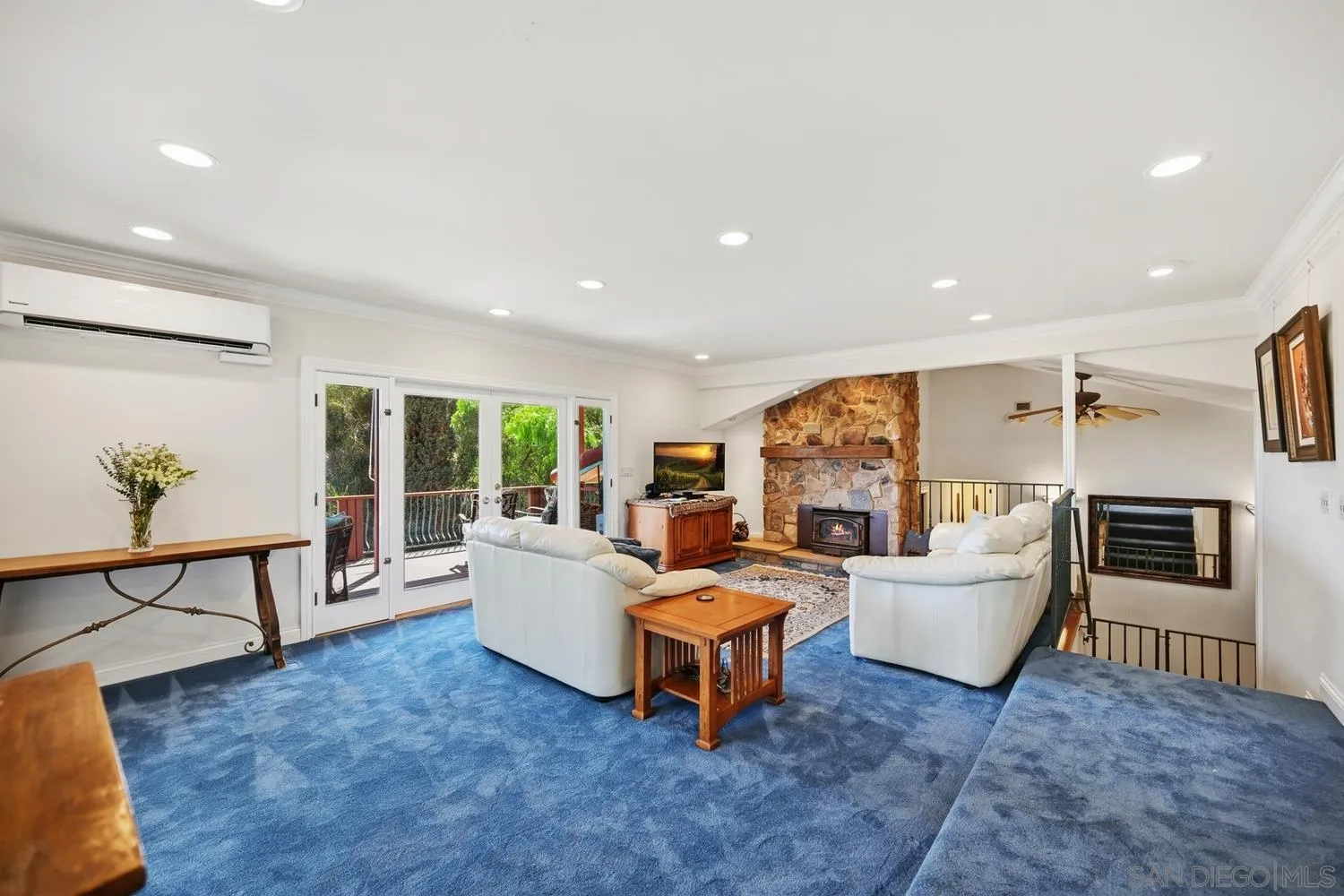 https://cdn.realtyfeed.com/cdn/127/260022843/457b9a7f1adea6716b33587921d63a31.webp