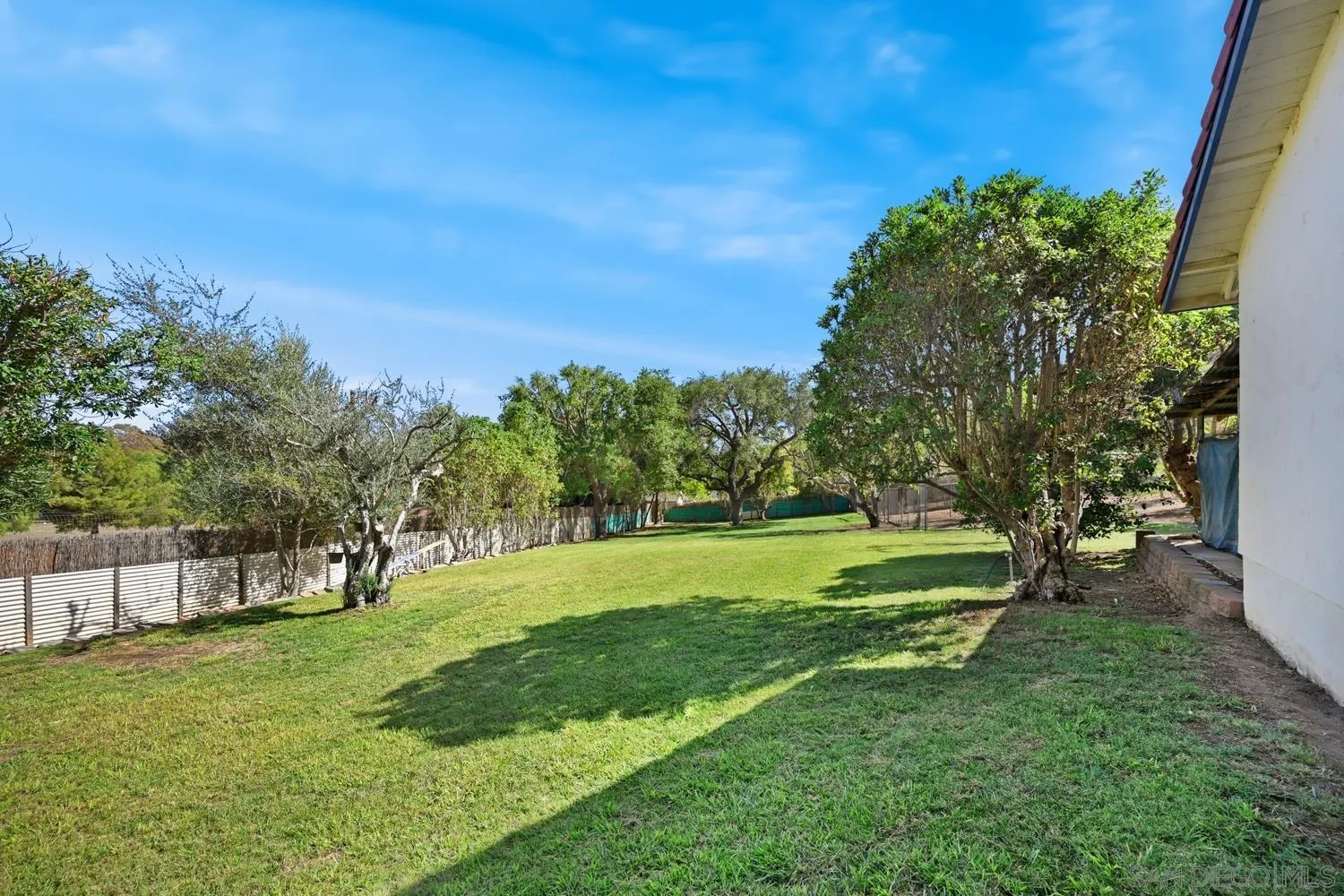 https://cdn.realtyfeed.com/cdn/127/260022843/69a4c32edbd899b505170f971db476e0.webp