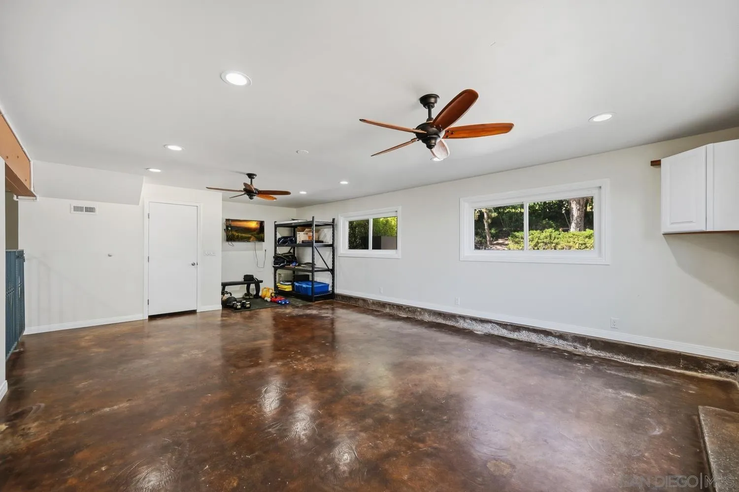 https://cdn.realtyfeed.com/cdn/127/260022843/bd959bc0aebe12f3e4c1eaff96196126.webp