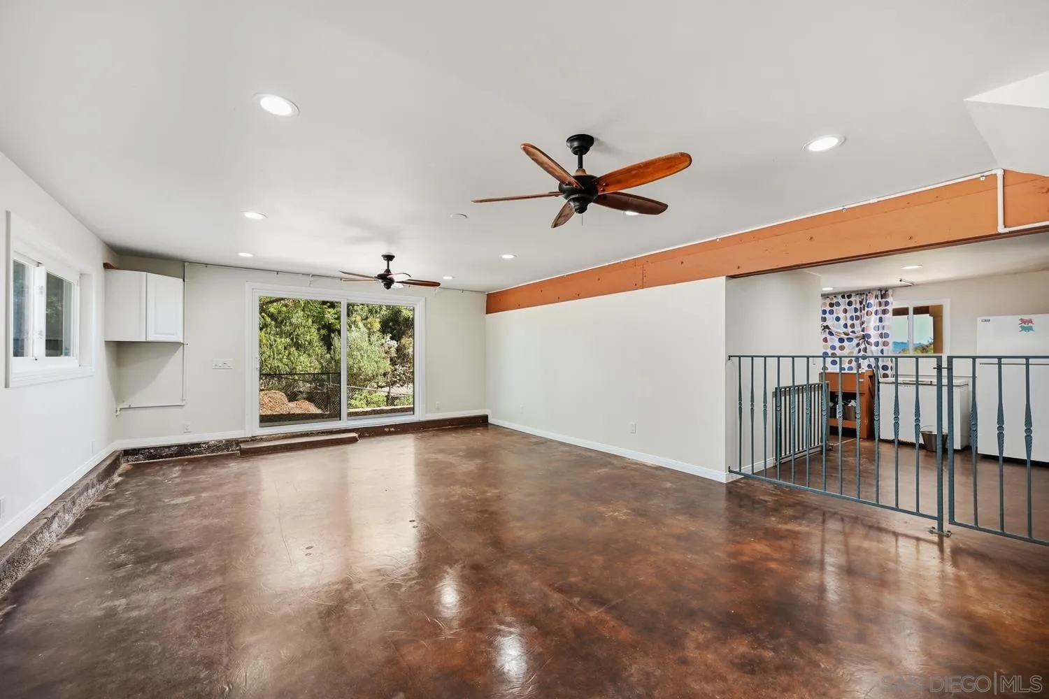 https://cdn.realtyfeed.com/cdn/127/260022843/ed4c4a51026f60ea44bde40de834960c.webp