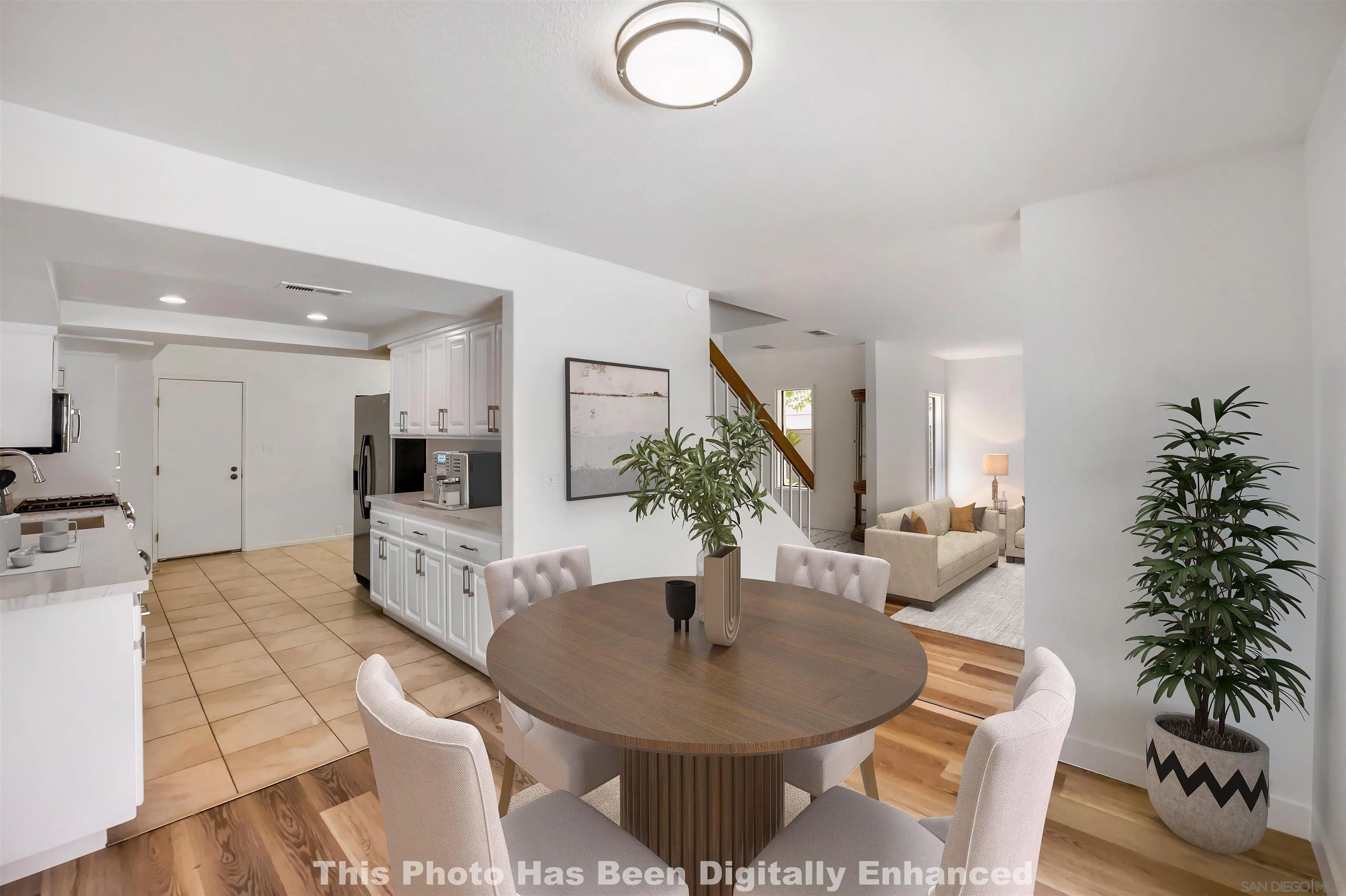 https://cdn.realtyfeed.com/cdn/127/260022844/054fe4ff8be0b60860dad316280bf2e4.webp