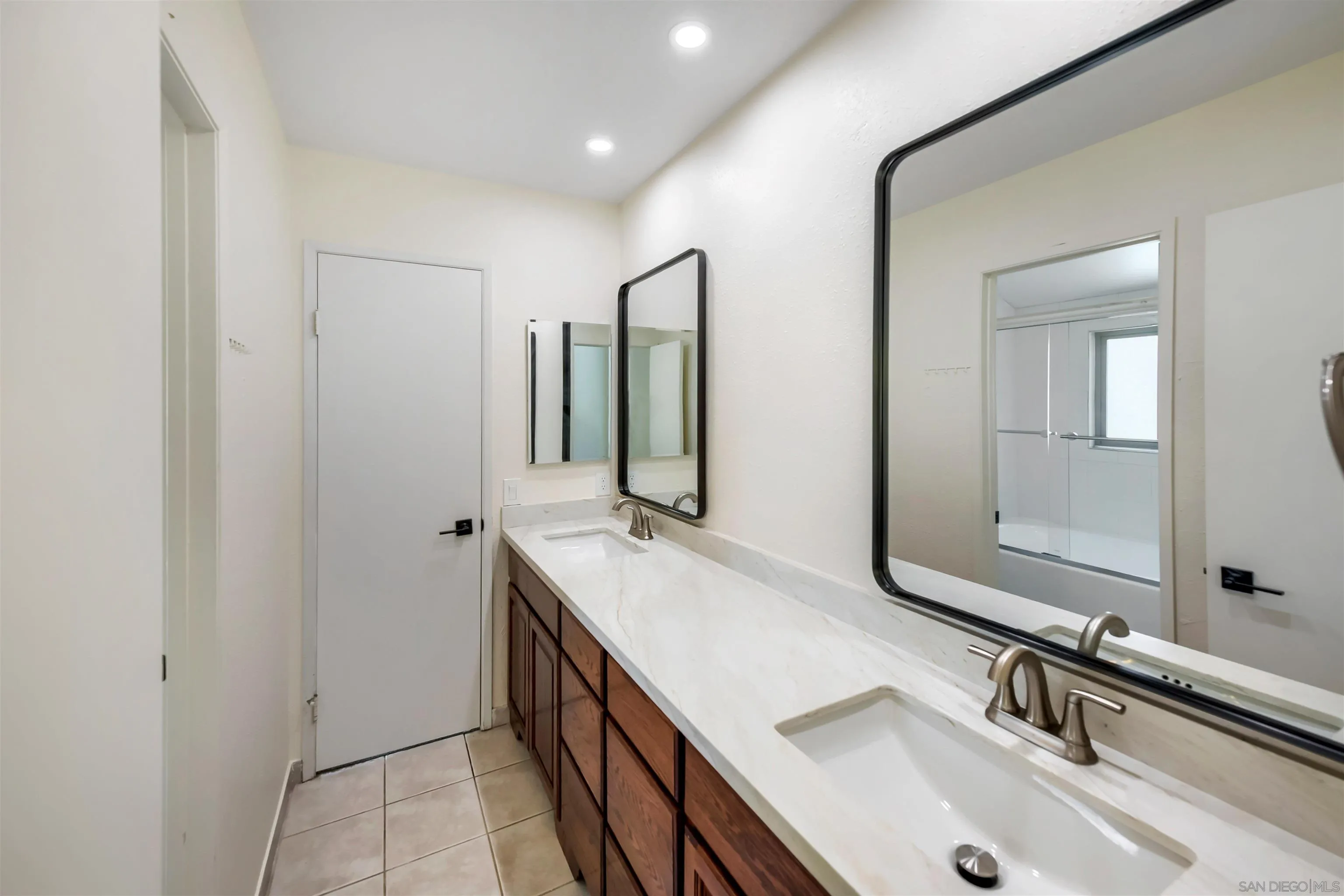 https://cdn.realtyfeed.com/cdn/127/260022844/109f82cbcdfb650dfa42050b1211abc3.webp