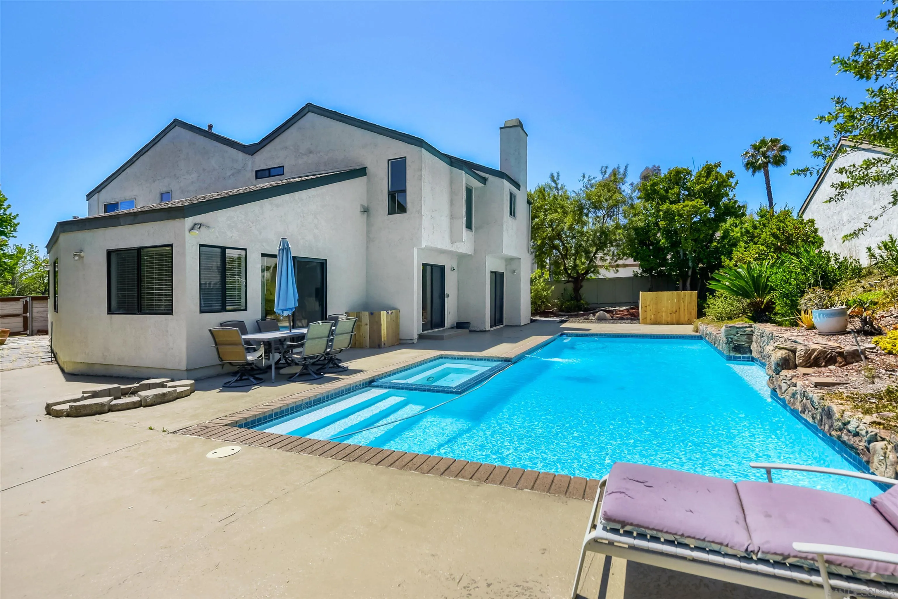 https://cdn.realtyfeed.com/cdn/127/260022844/147f48a85a137bbaf678c44be62ac4e7.webp
