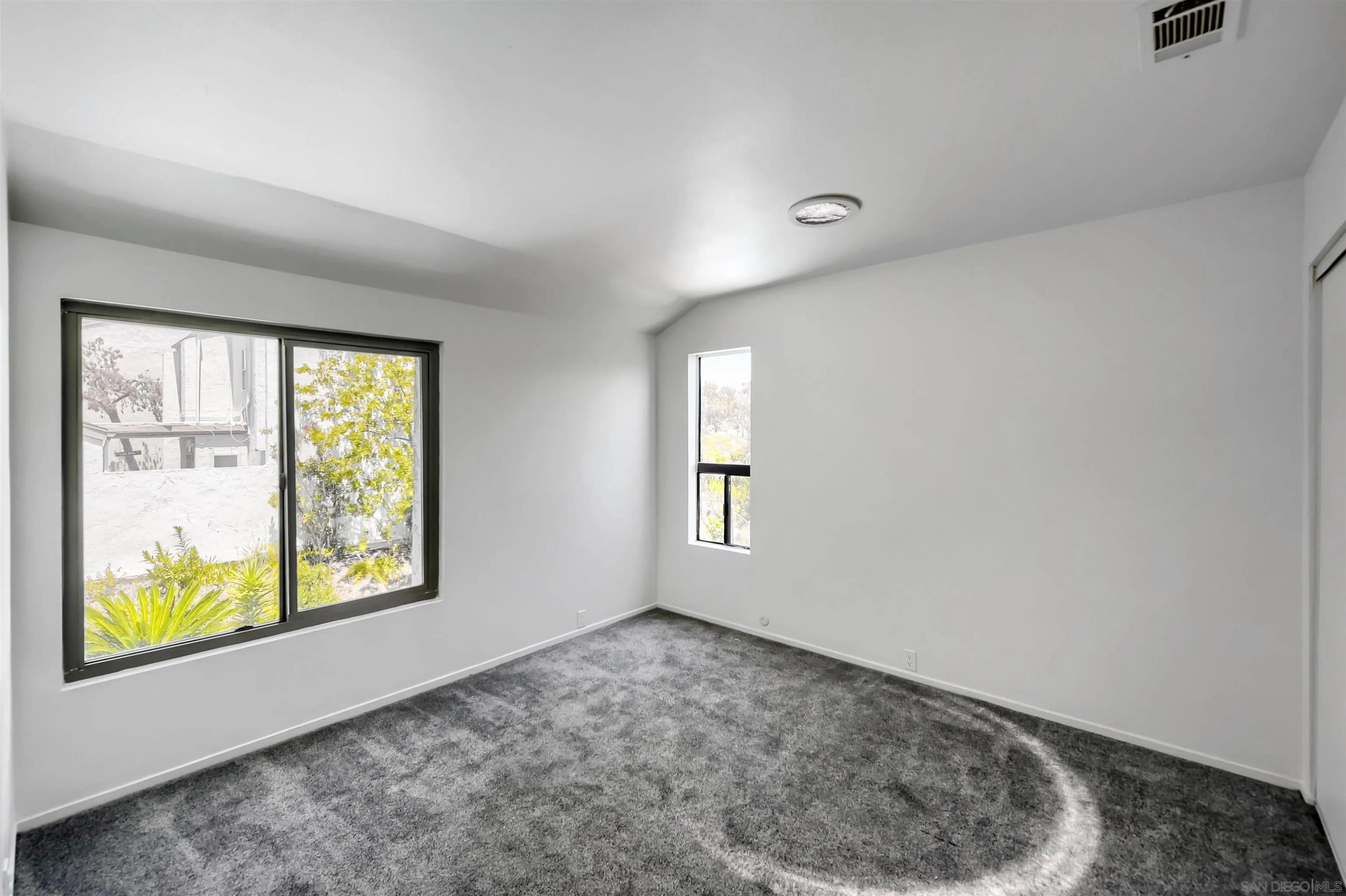 https://cdn.realtyfeed.com/cdn/127/260022844/4f1d1ce802a480657eb483c0a6adfeb4.webp