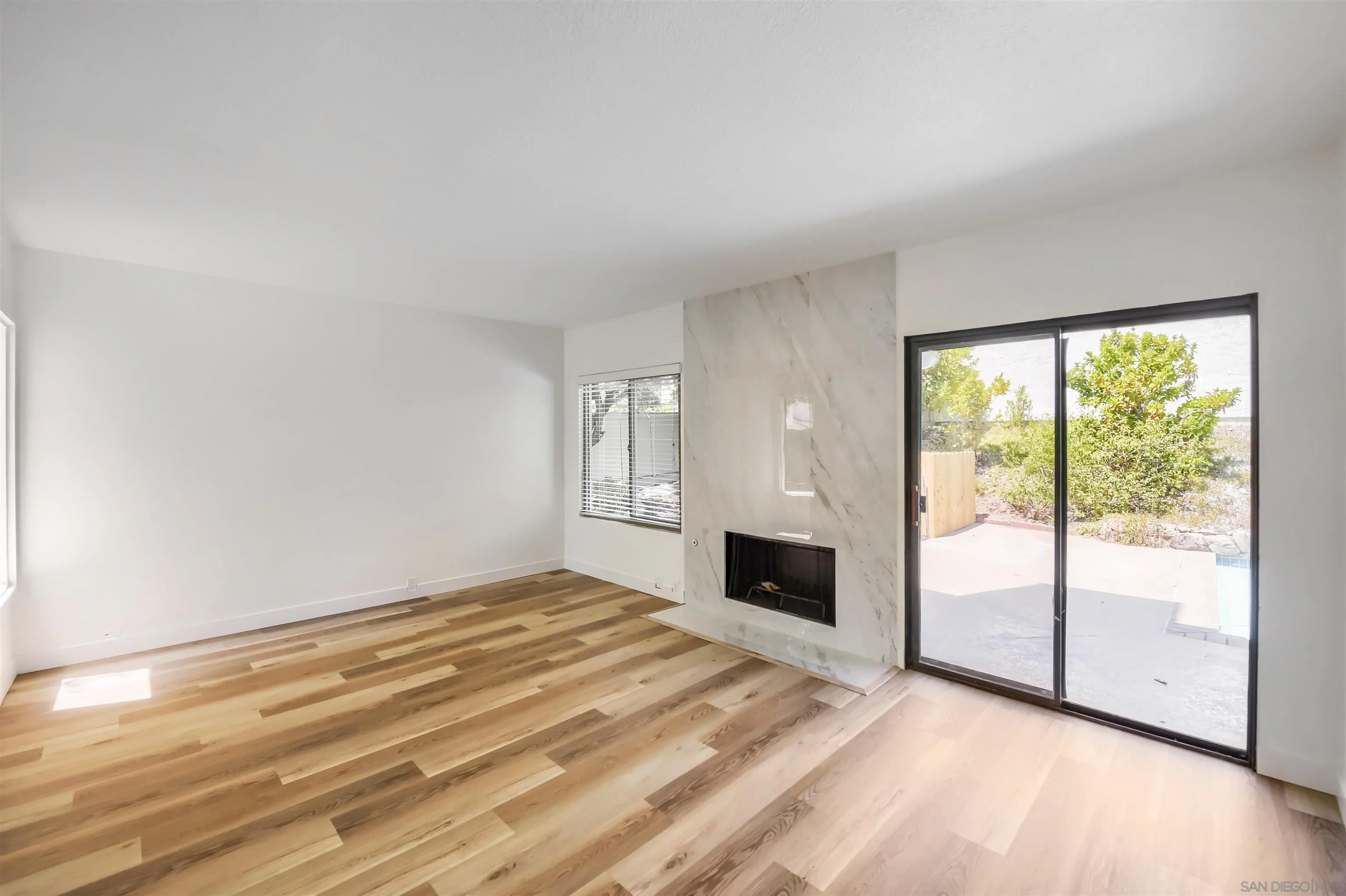 https://cdn.realtyfeed.com/cdn/127/260022844/6a9c2b9438eb3b29b5df314c0f41e41b.webp