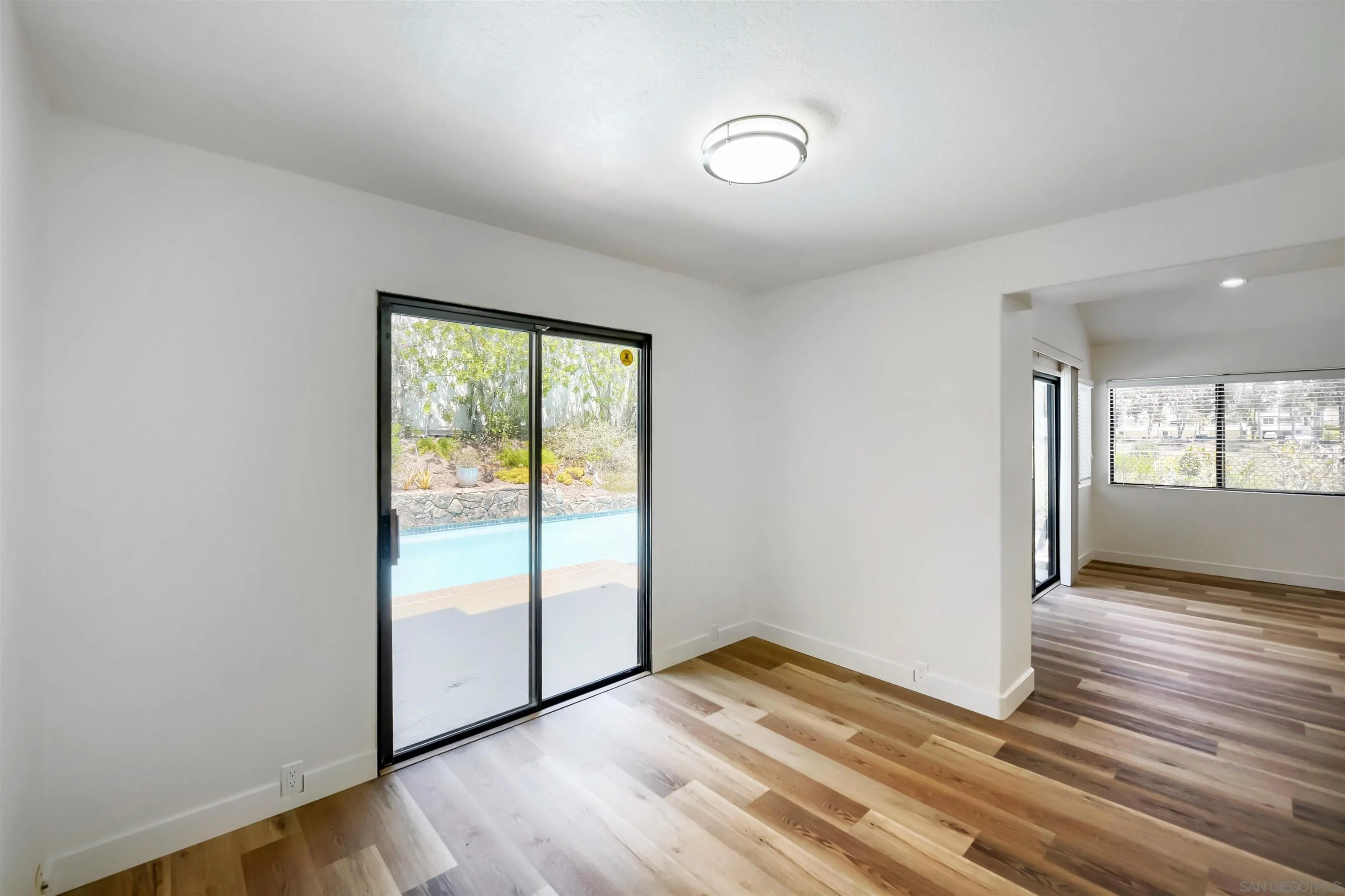 https://cdn.realtyfeed.com/cdn/127/260022844/749ce9e91a44a05eba6d9bbc53de2be7.webp