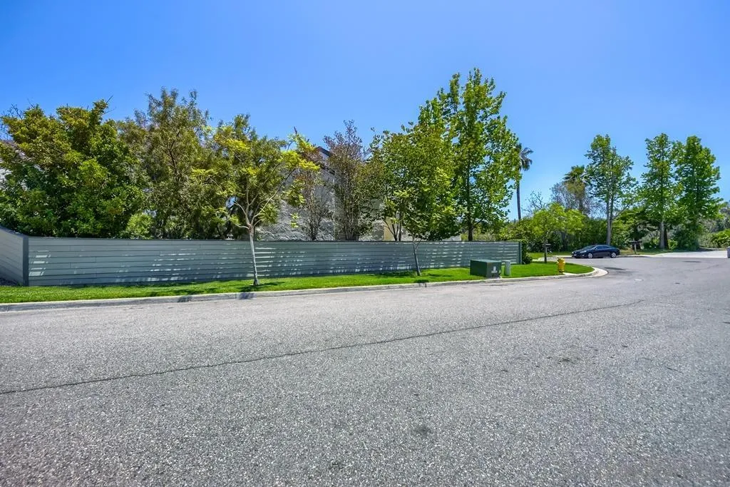 https://cdn.realtyfeed.com/cdn/127/260022844/bdc8603bb63a66e36a7352851f8b5ce7.webp