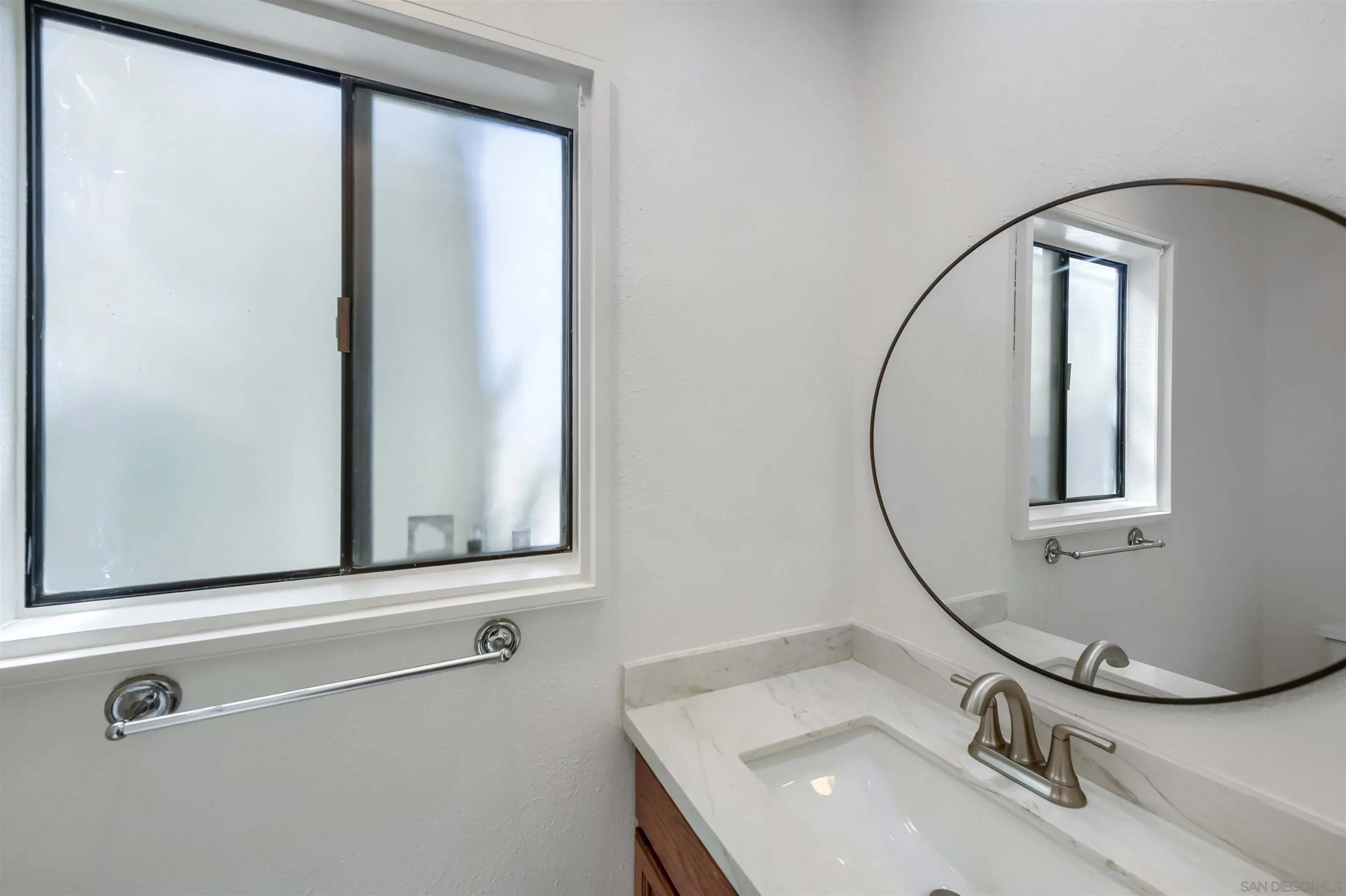 https://cdn.realtyfeed.com/cdn/127/260022844/cdeeb6a7365d3efab7c9e758ecb9c5f4.webp