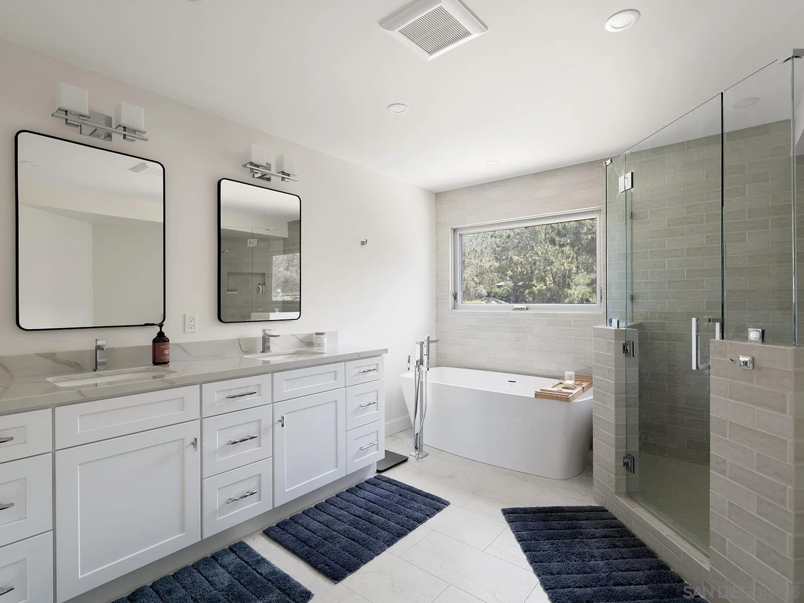 https://cdn.realtyfeed.com/cdn/127/260022846/d7f5f57f2461354d49dfebcfa527f61c.webp