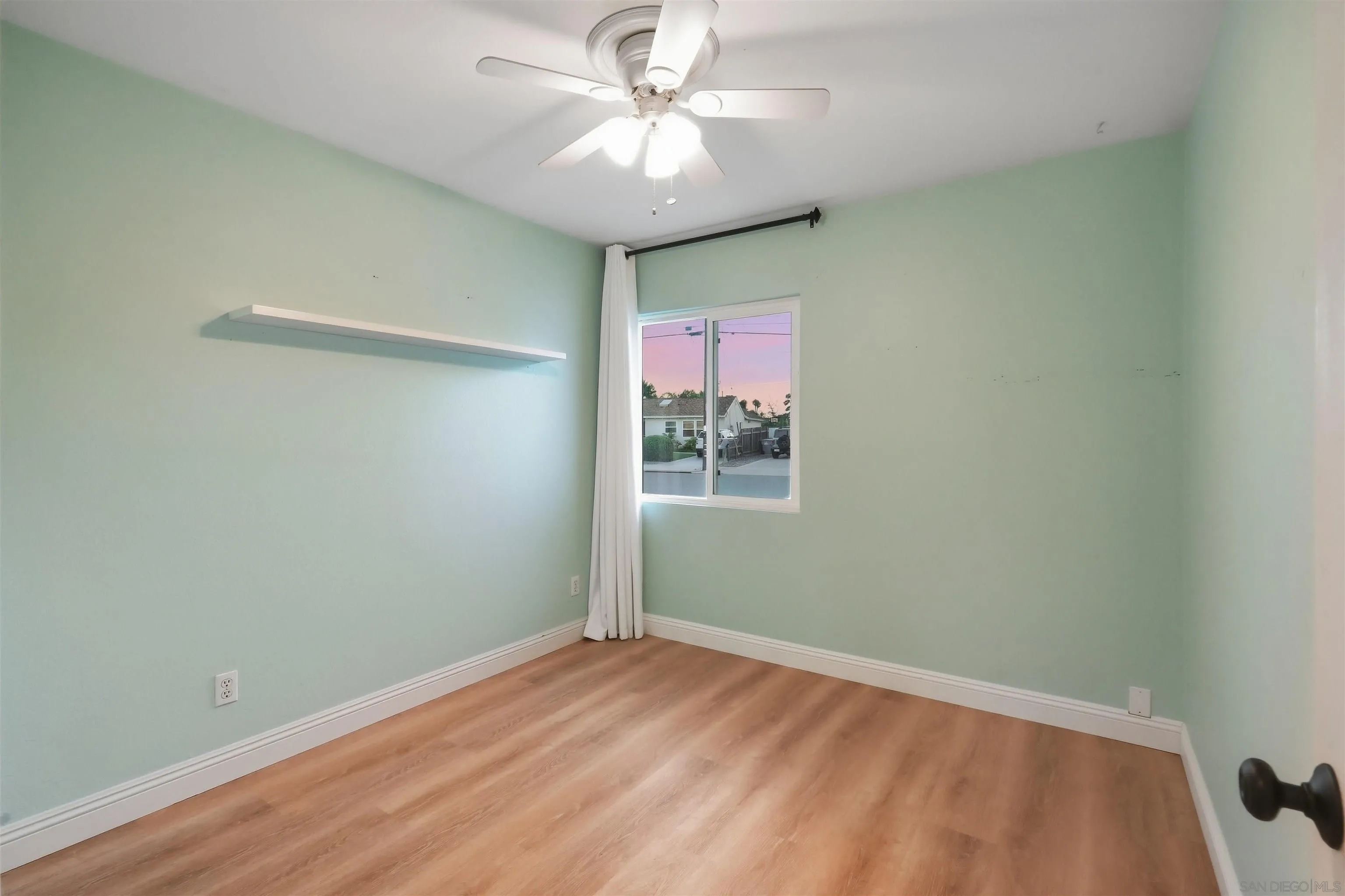 https://cdn.realtyfeed.com/cdn/127/260022847/1a76aee5b366c9cb2f857a56d3222697.webp