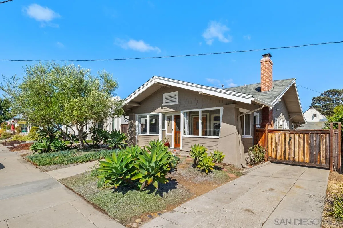 https://cdn.realtyfeed.com/cdn/127/260022850/25af8fc404cc10f2e2cd351a216d1e64.webp