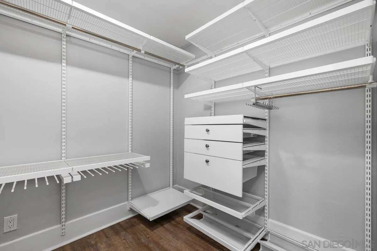 https://cdn.realtyfeed.com/cdn/127/260022850/3b6cf1f4bd0a2ad0c5be23860ea17315.webp