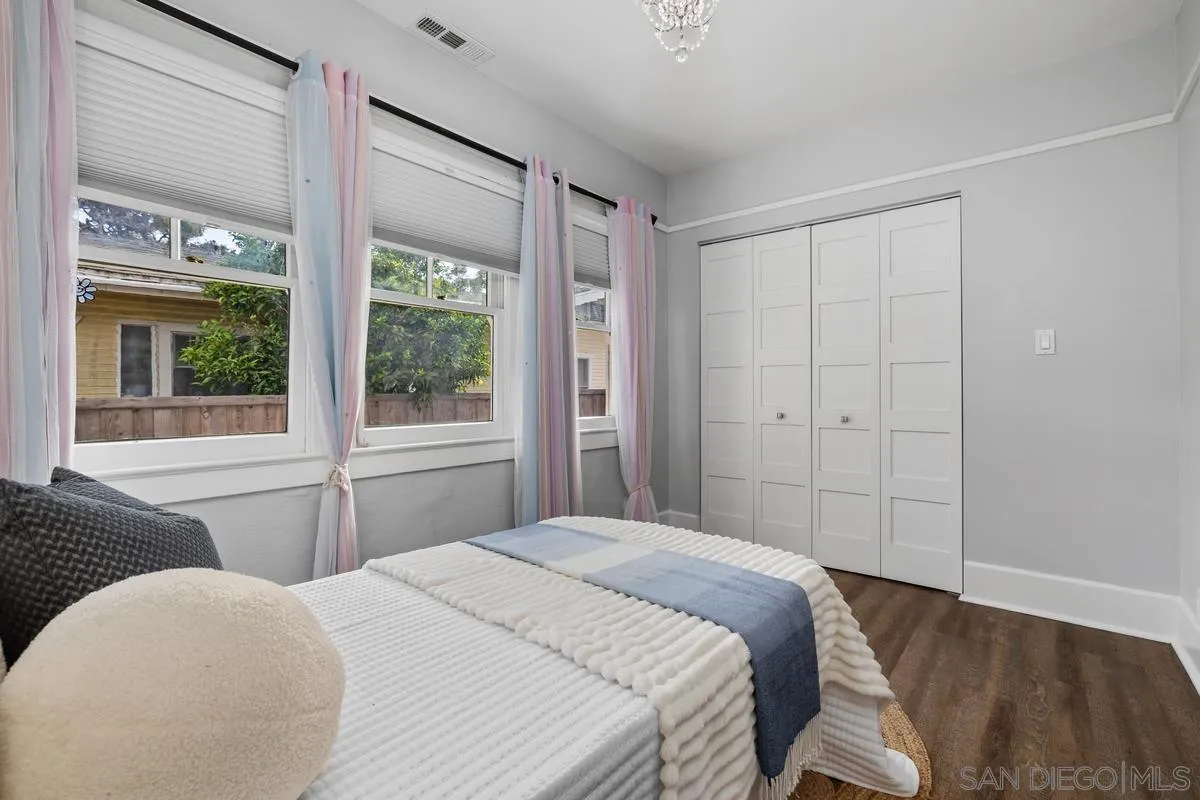 https://cdn.realtyfeed.com/cdn/127/260022850/8fb3a8d62cbfc9564494167f36a8a71f.webp