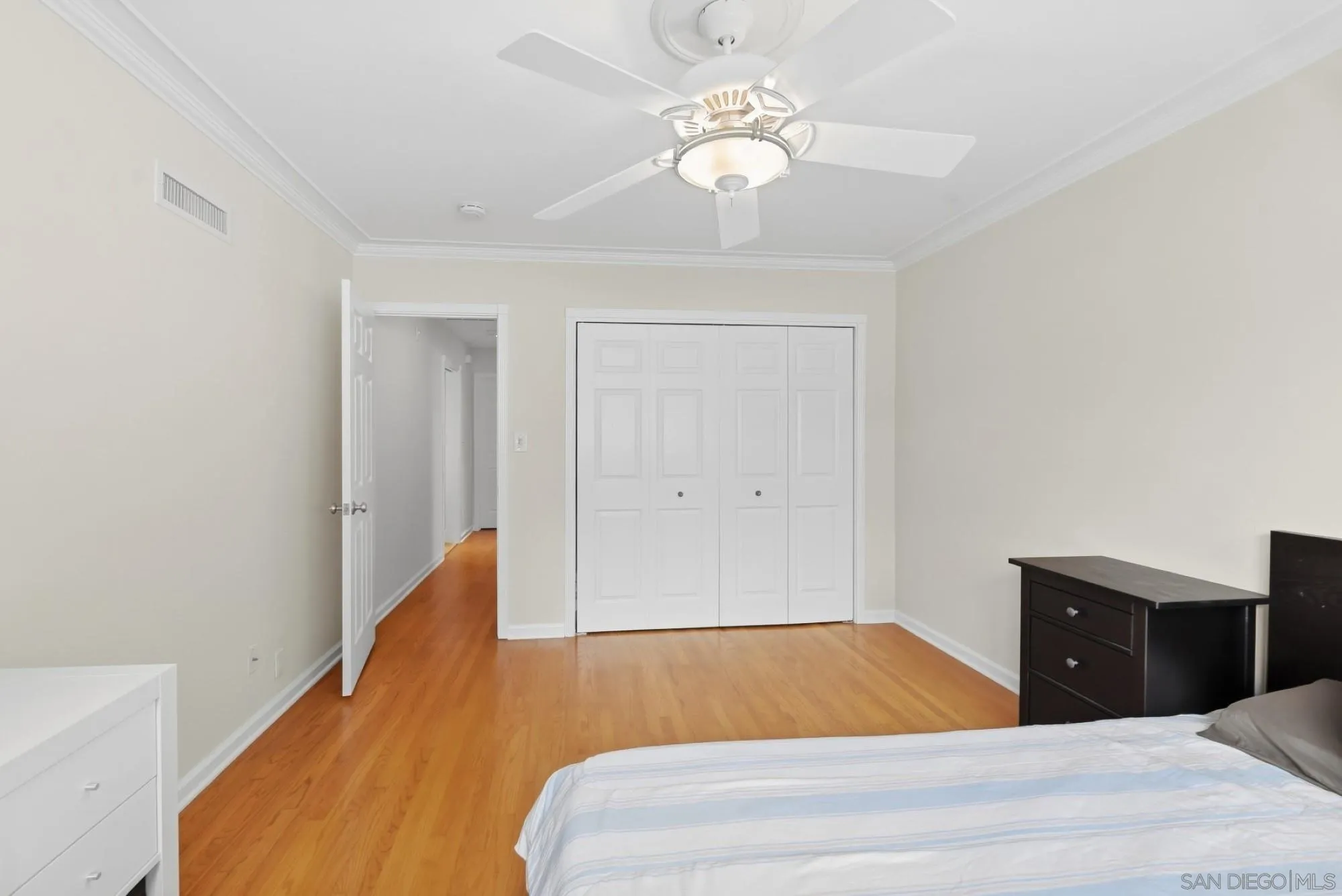 https://cdn.realtyfeed.com/cdn/127/260022851/9b7c6b58599dc643bb862de11188bb90.webp