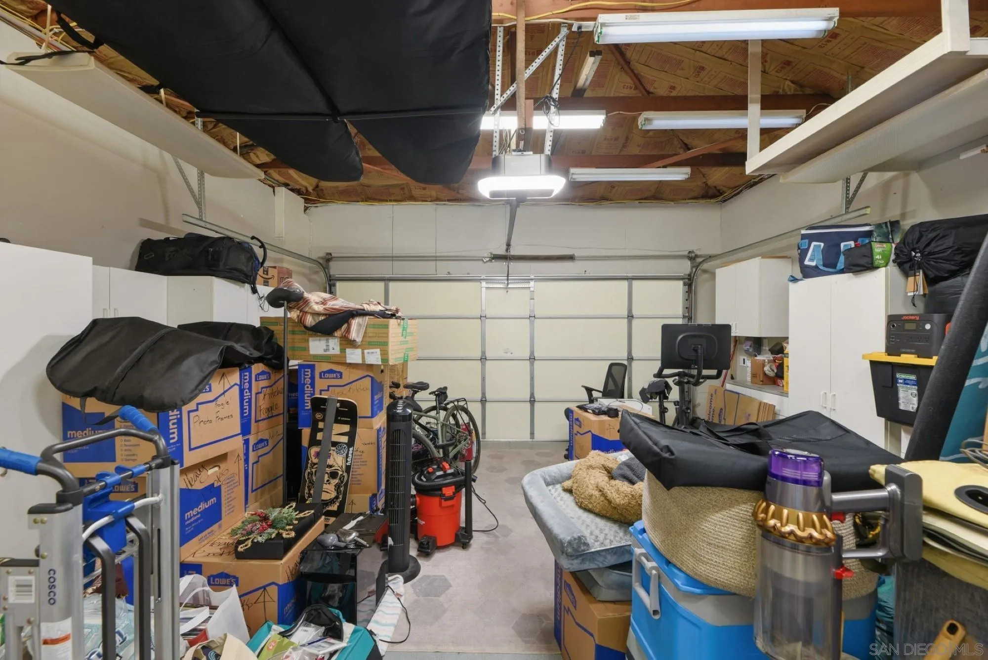 https://cdn.realtyfeed.com/cdn/127/260022851/af2a2065fdff399a73ba91ee88467ac8.webp
