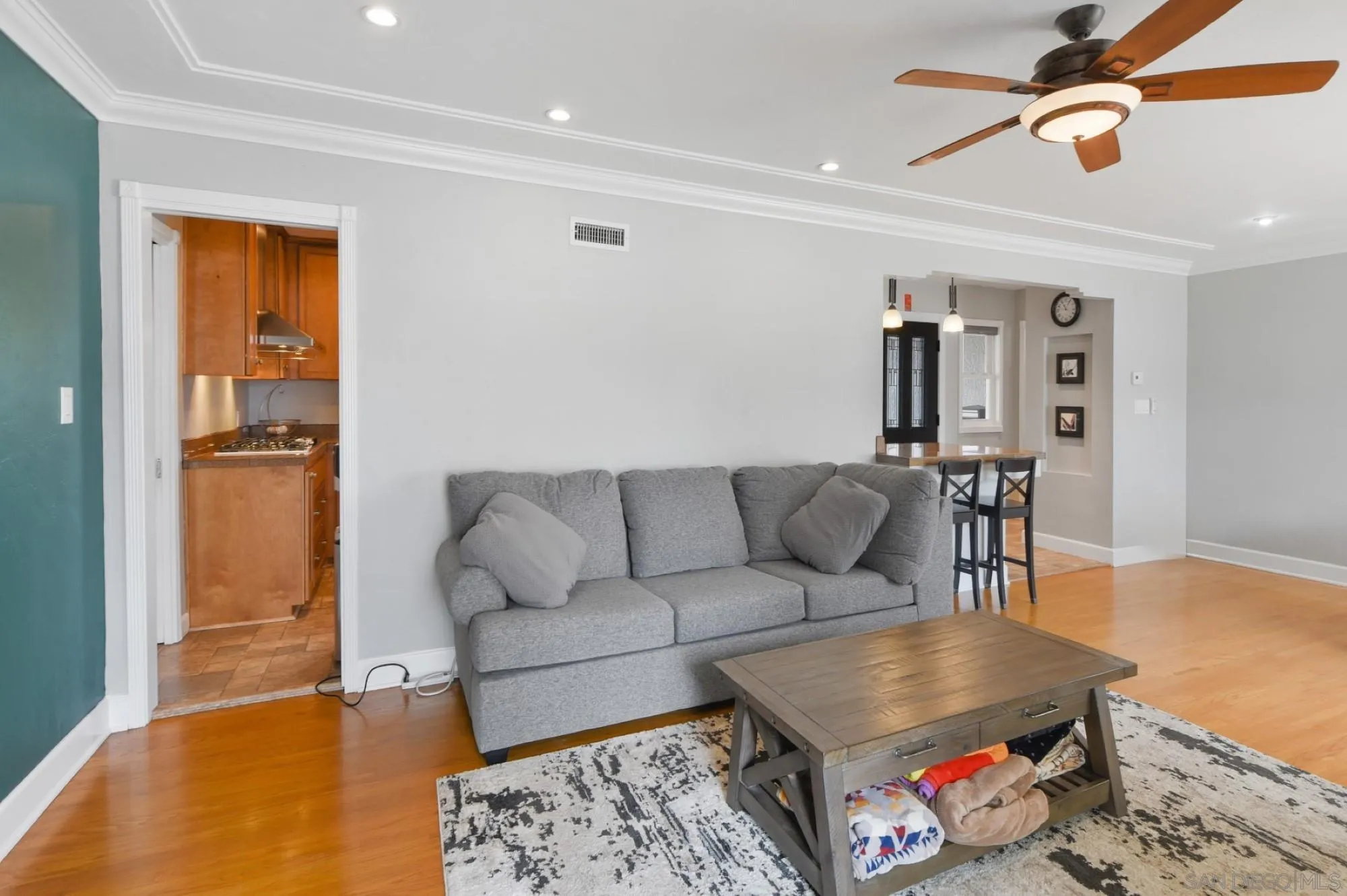 https://cdn.realtyfeed.com/cdn/127/260022851/ef84eee3ce9e80b8b04017de13400590.webp