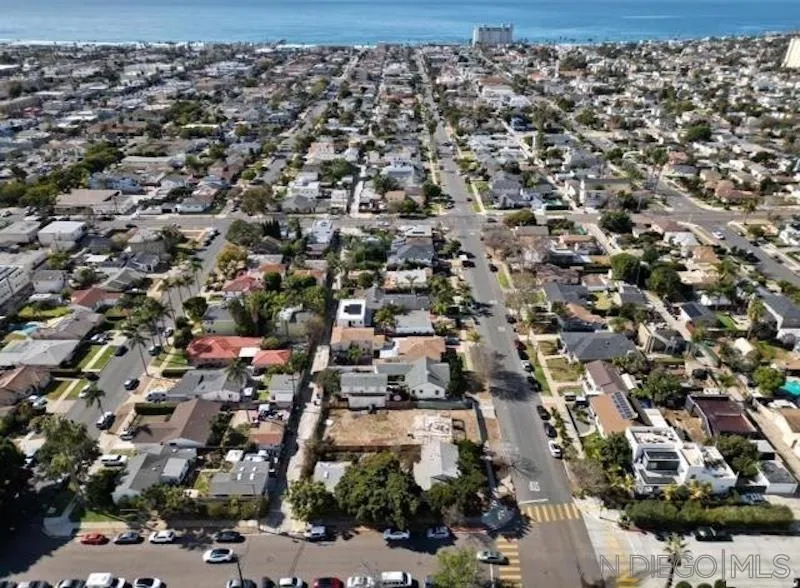 https://cdn.realtyfeed.com/cdn/127/260022853/57572358ea9705741ddc191030684f68.webp