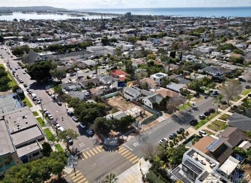 https://cdn.realtyfeed.com/cdn/127/260022853/86e6cc410516017dacadb6eebb2a7d44.webp