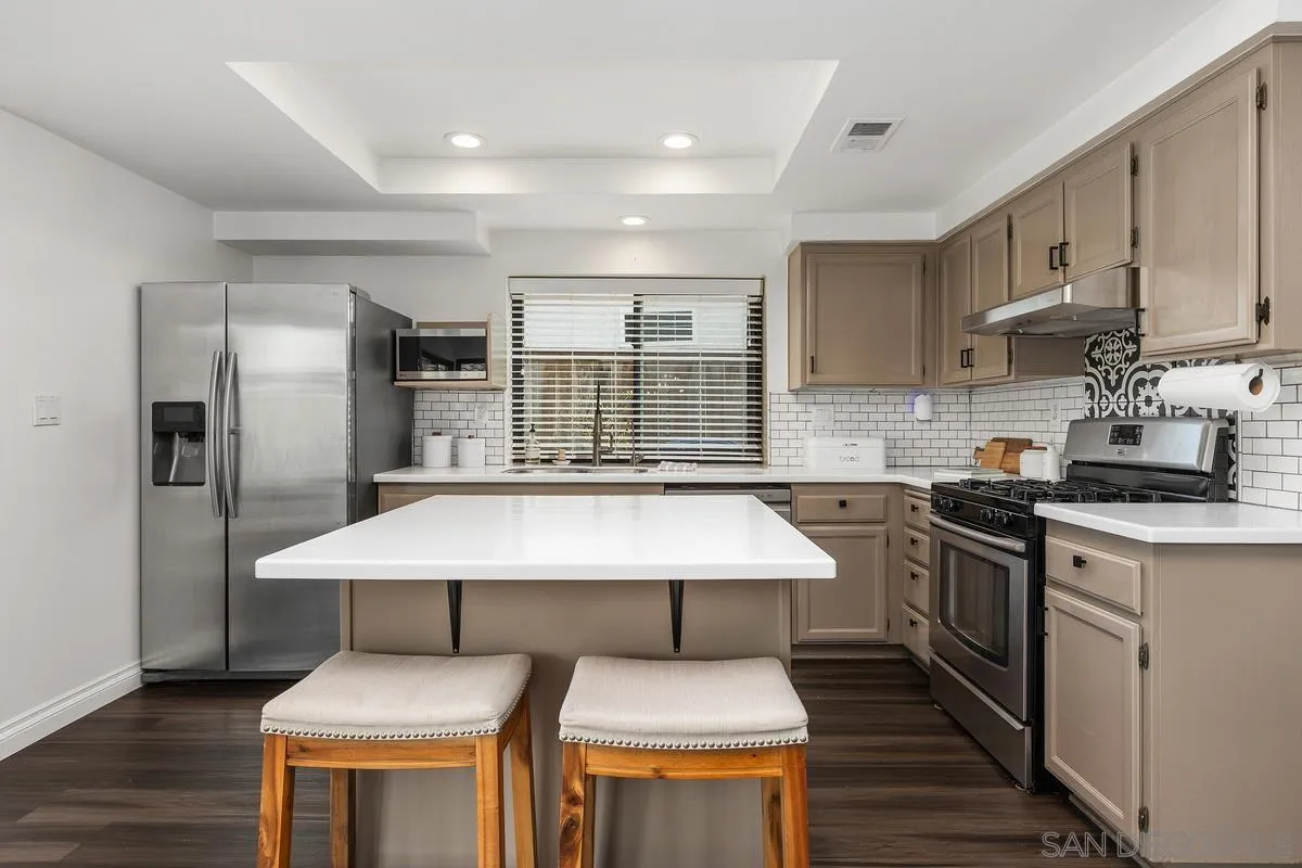 https://cdn.realtyfeed.com/cdn/127/260022854/355bad5925895326a068a7825e4a7475.webp