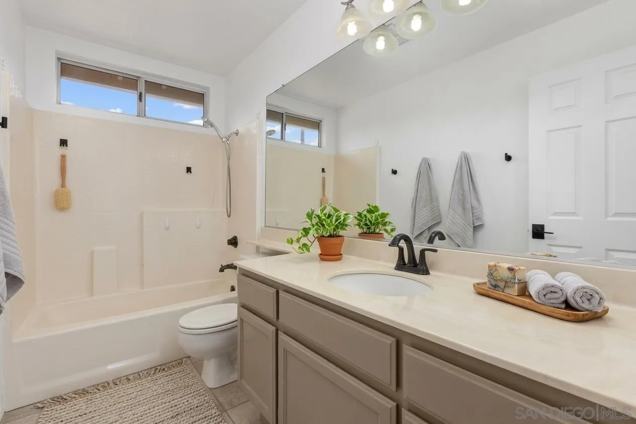 https://cdn.realtyfeed.com/cdn/127/260022854/b50834c6b1b3fcfcbf8bbd087cbcf4fa.webp