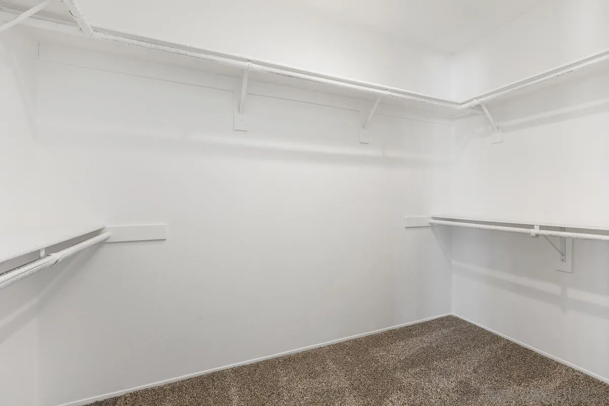 https://cdn.realtyfeed.com/cdn/127/260022854/f0f1adf2cf7753edcea7bc0664c07686.webp